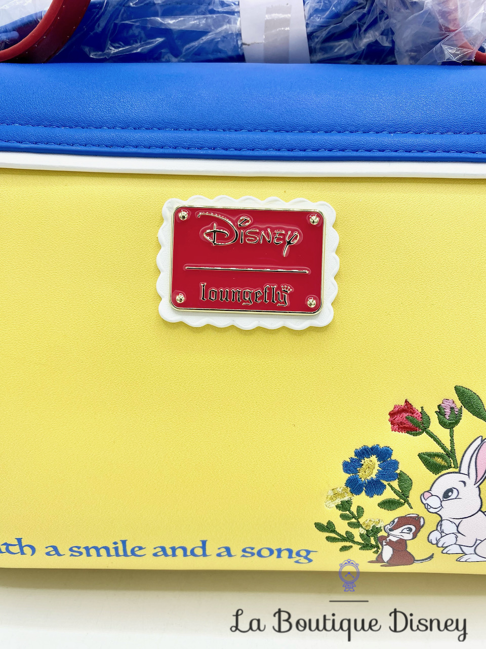sac-à-main-loungefly-blanche-neige-sept-nains-disney-oiseaux-jaune-bleu-14