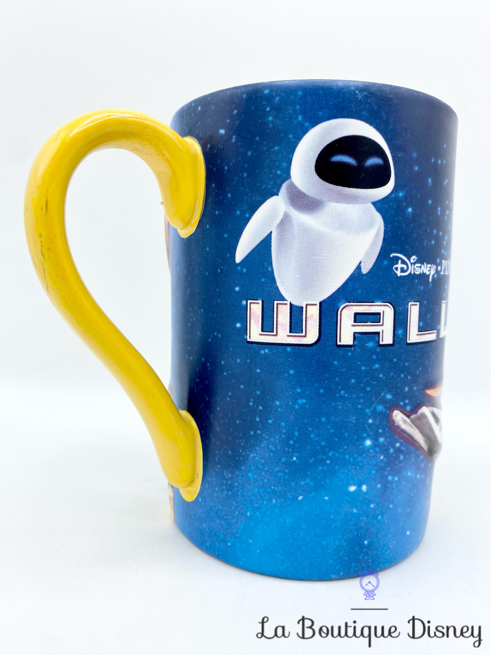 tasse-wall-e-eve-disney-store-mug-jaune-relief-3d-robot-2