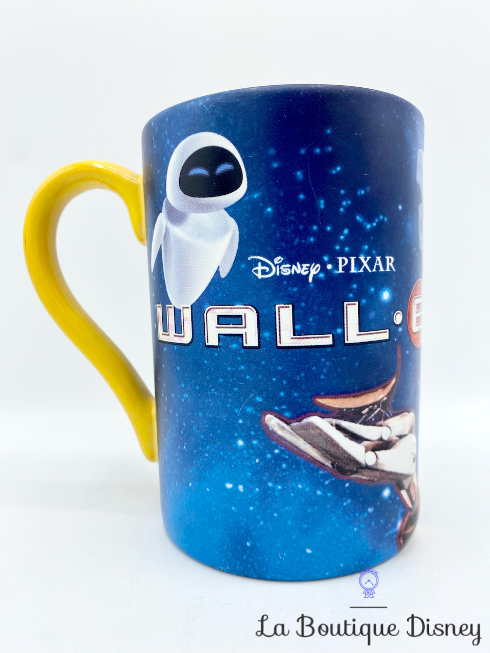 tasse-wall-e-eve-disney-store-mug-jaune-relief-3d-robot-3