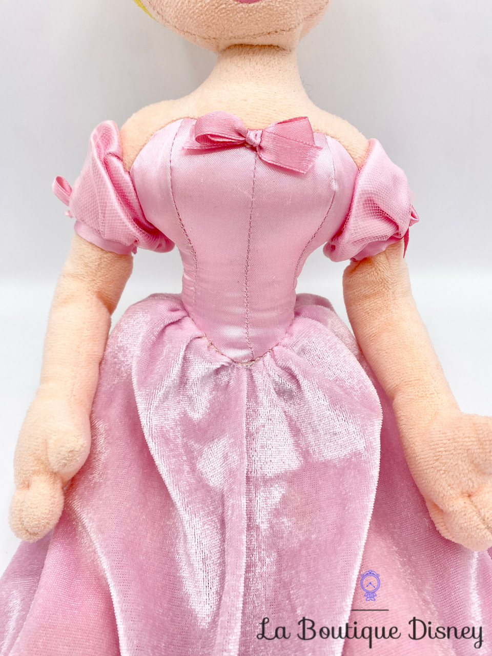 poupée-chiffon-cendrillon-robe-rose-disney-store-princesse-4