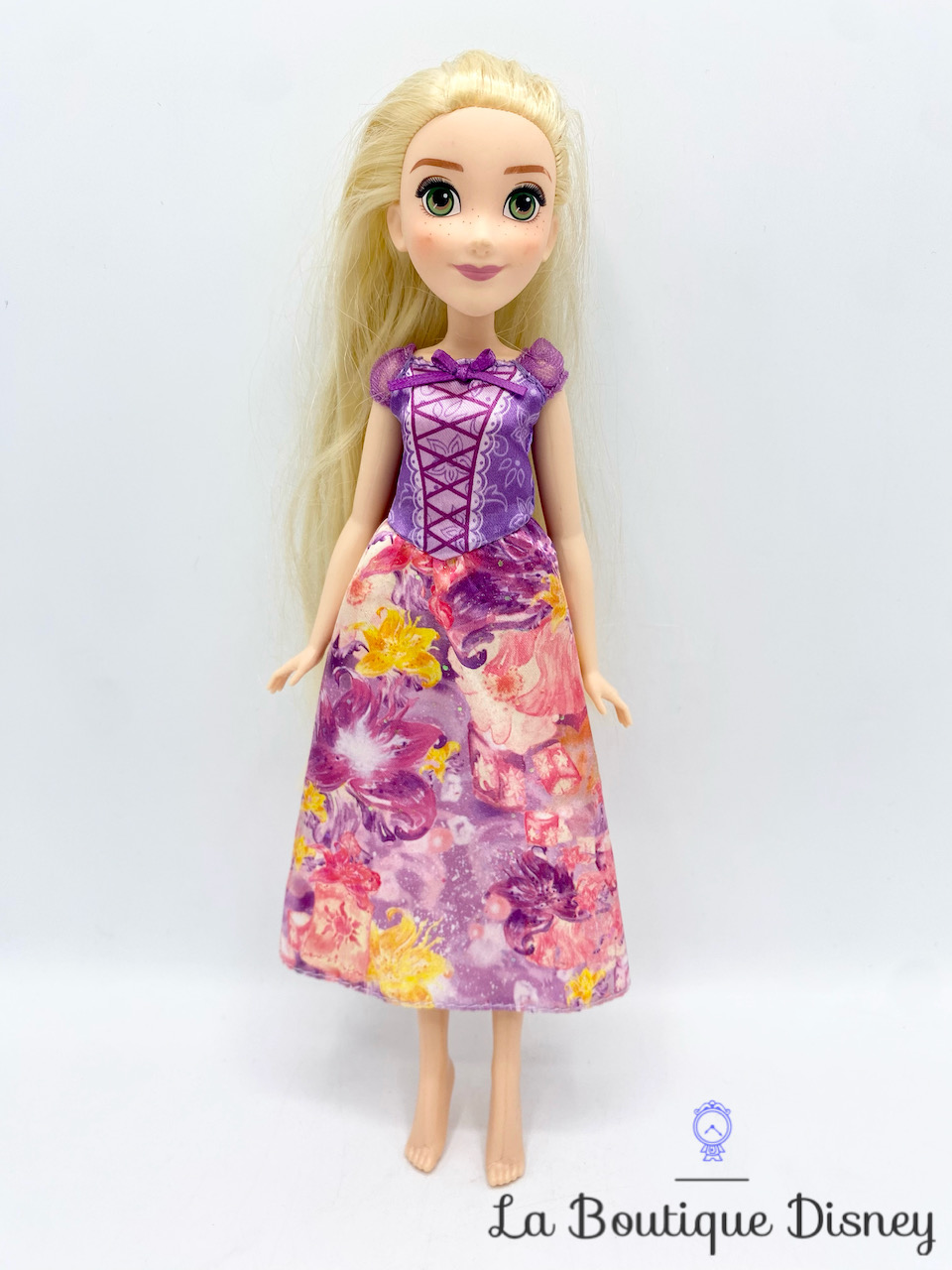 Poupée Raiponce Poussières d\'étoiles Disney Hasbro princesse cheveux longs 28 cm