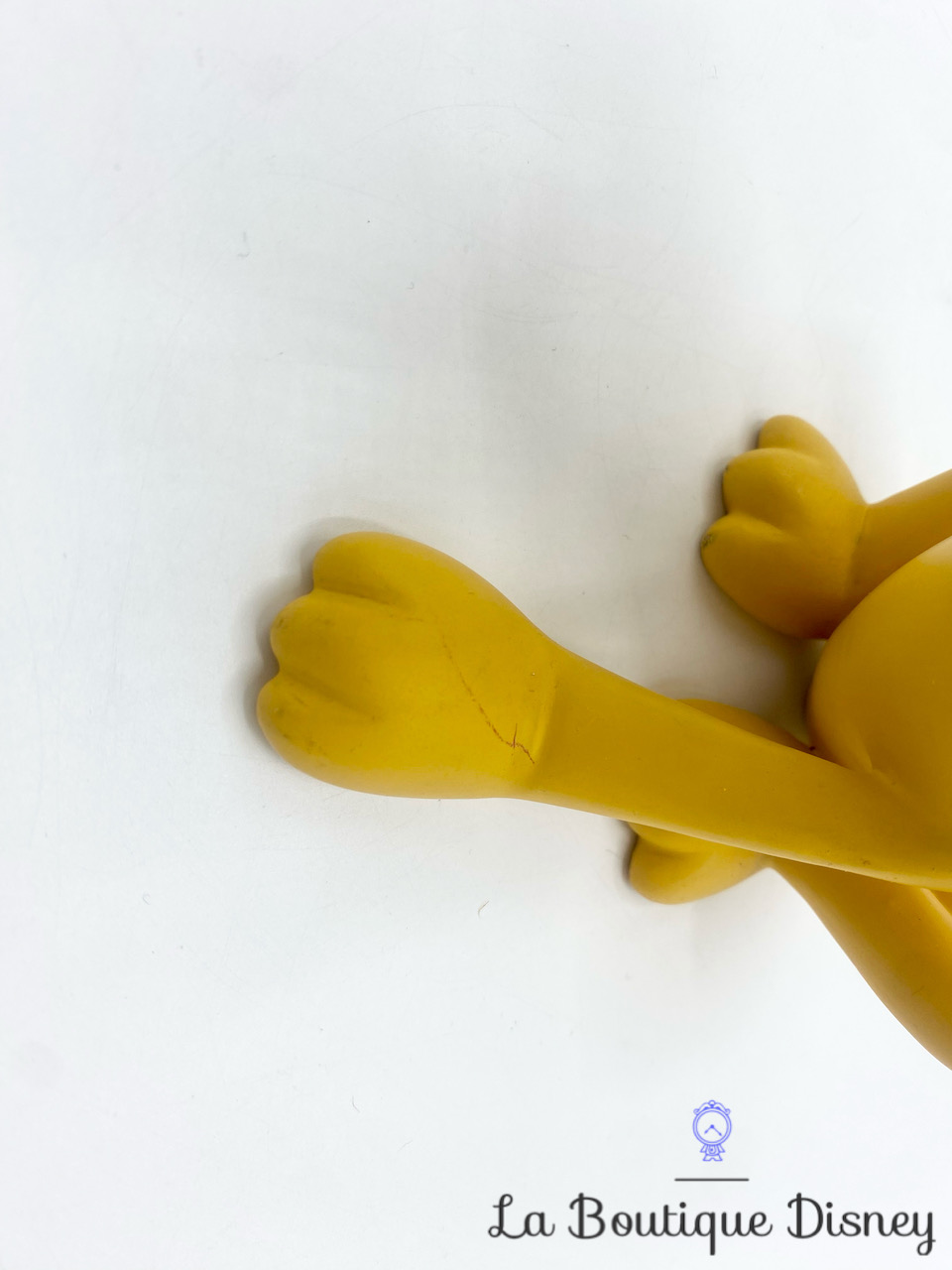figurine-pluto-démons-et-merveilles-disney-os-chien-jaune-résine-4