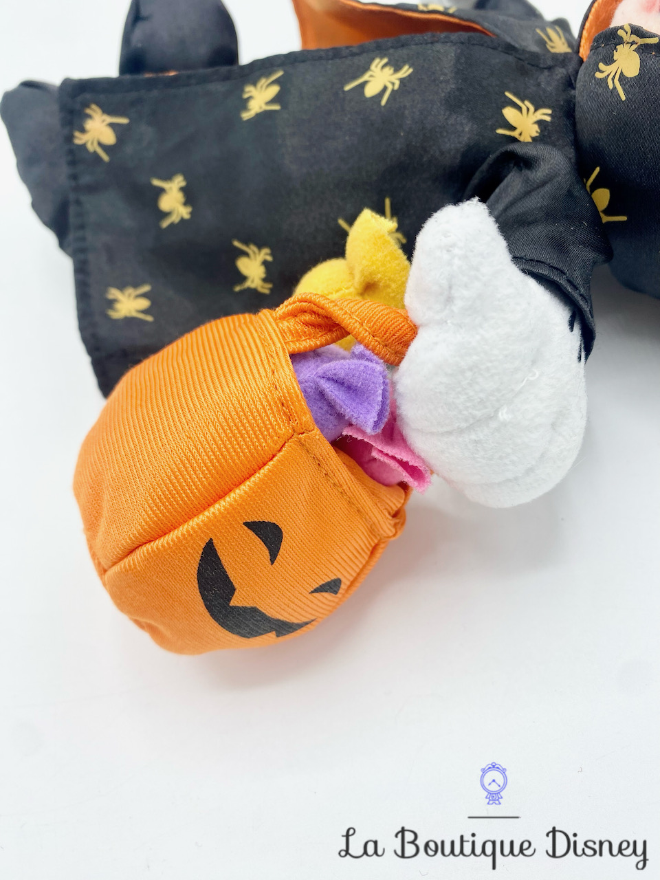 Oreiller Peluche Halloween – Grenouille Avec Chapeau De Sorcière – Cupcakes And Cashmere – 30 Cm