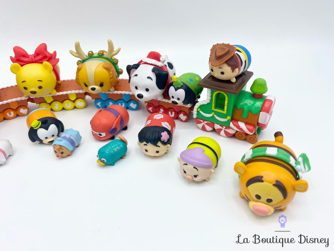 Playset Figurines Tsum Tsum Squishies Train Noel Disney Jakks traîneau ...