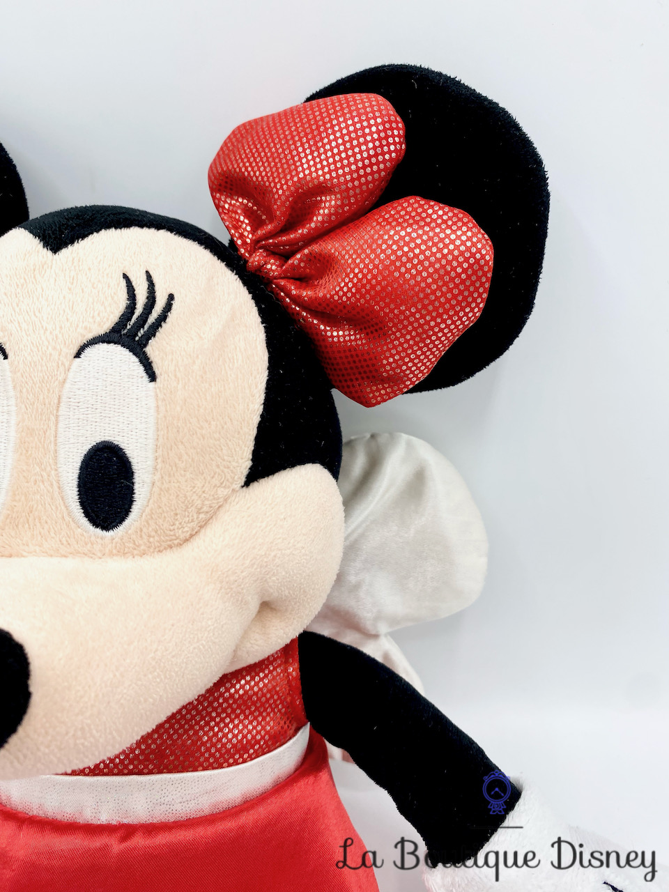 peluche-minnie-mouse-noel-disney-store-2012-robe-rouge-ailes-0