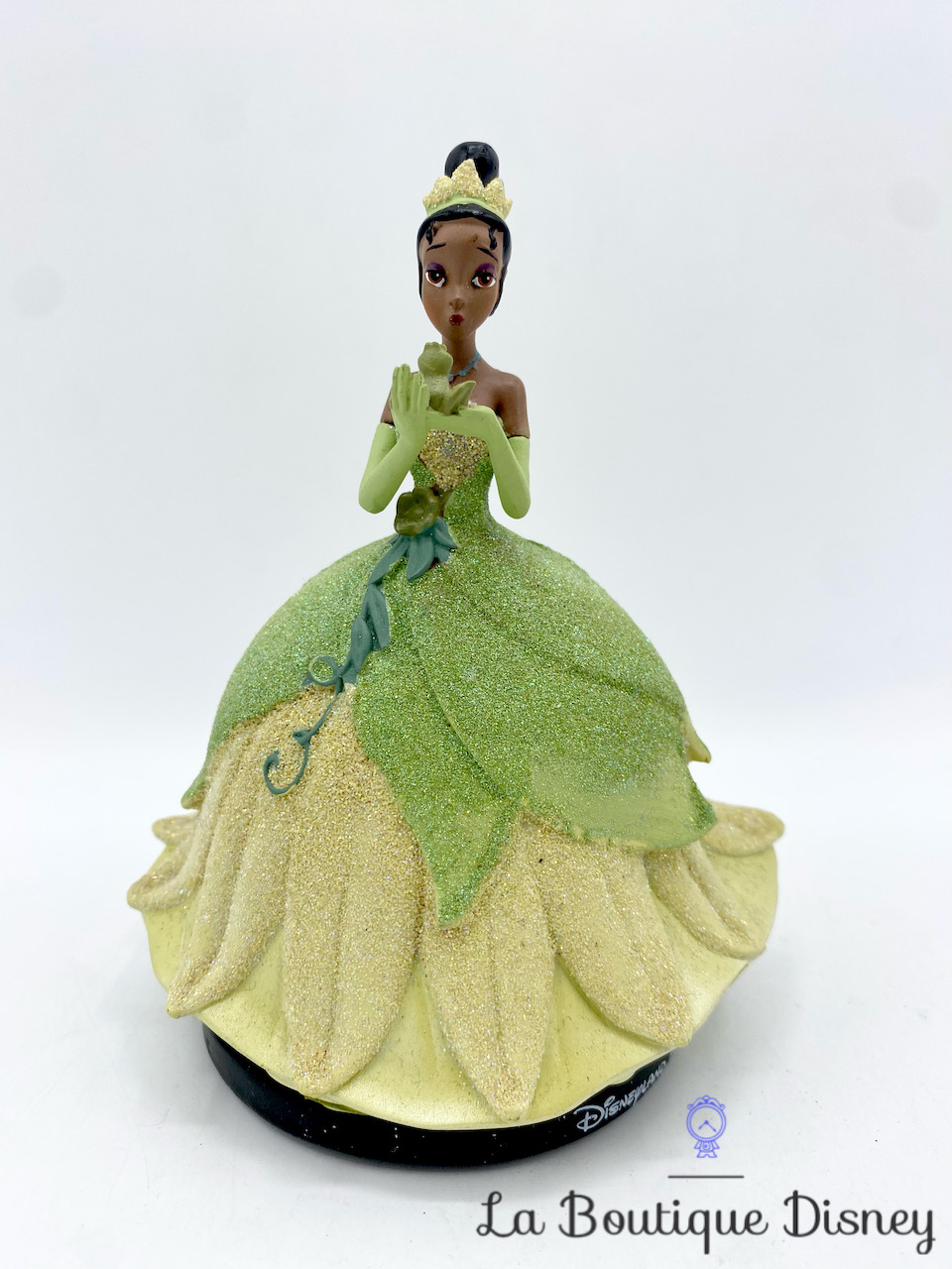 Figurine résine Tiana La princesse et la grenouille Disneyland Paris Disney princesse robe paillettes vert 14 cm