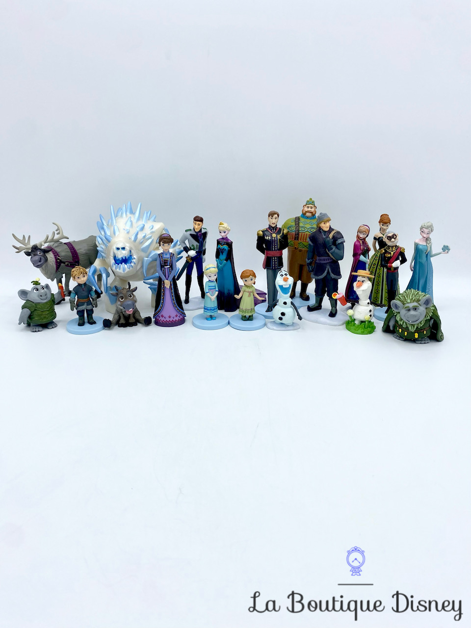 figurines-playset-la-reine-des-neiges-ensemble-deluxe-disney-store-20-personnages-coffret-2