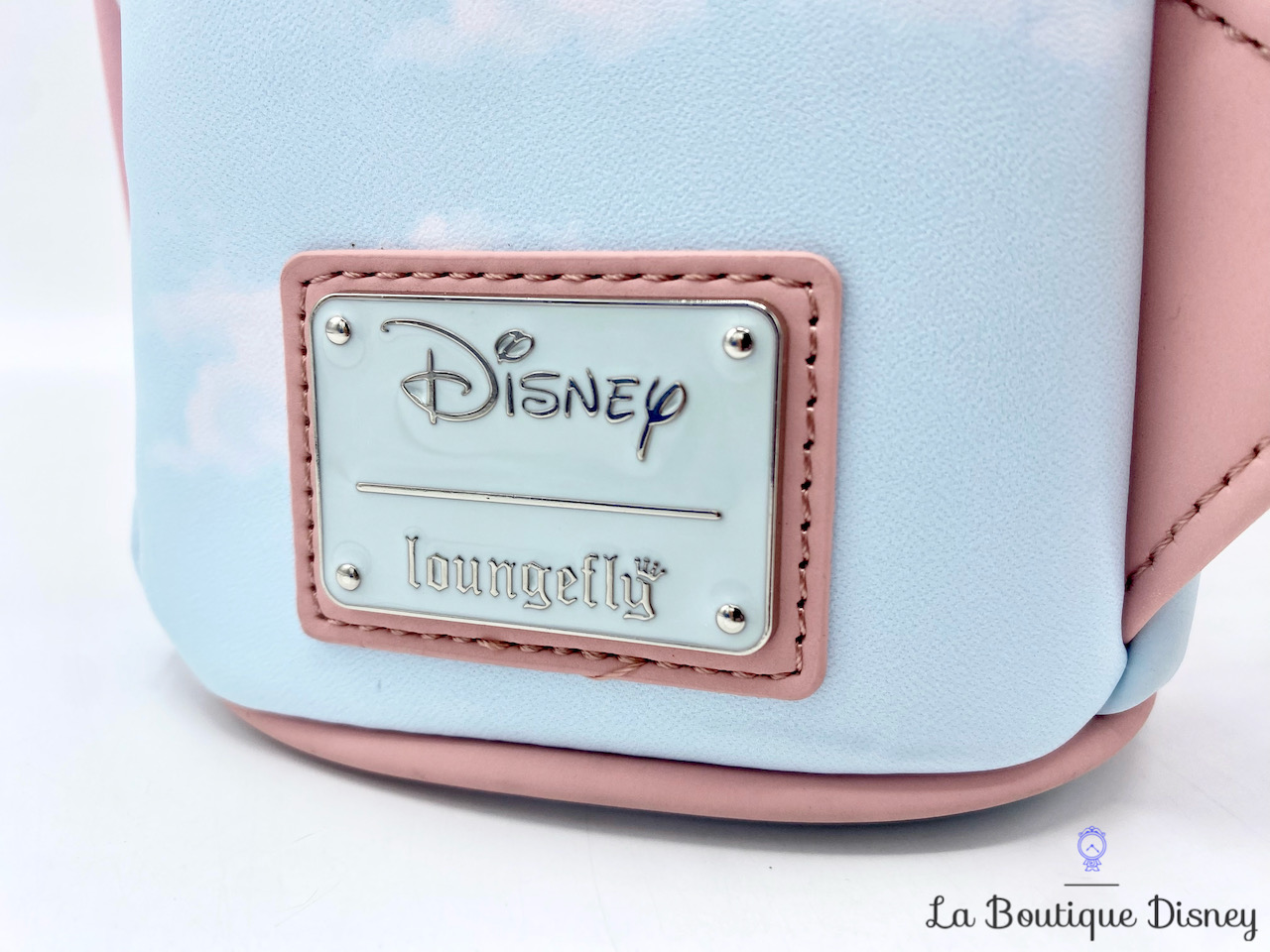 sac-a-dos-loungefly-dumbo-flying-circus-tent-disney-bleu-rose-cirque-chapiteau-3