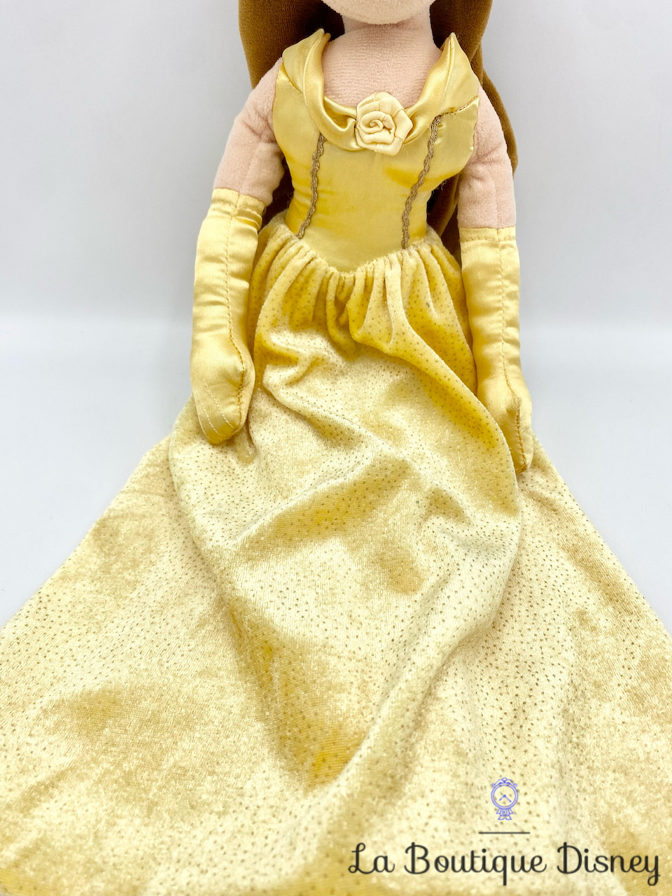 poupée-chiffon-belle-la-belle-et-la-bete-disney-store-peluche-princesse-robe-jaune-velours-50-cm-1