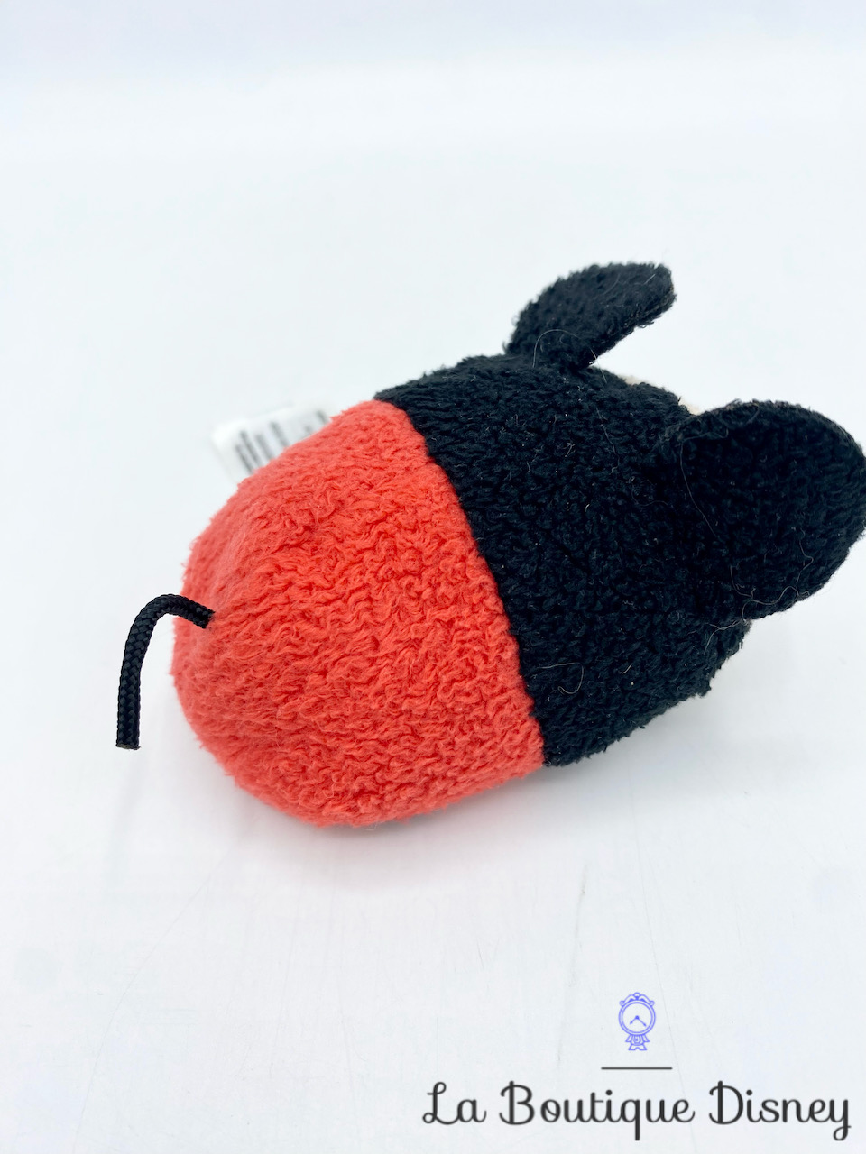 peluche-tsum-tsum-mickey-mouse-disney-parks-rouge-noir-4
