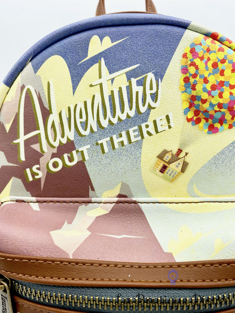 sac-a-dos-loungefly-up-la-haut-adventure-is-out-there-disney-2