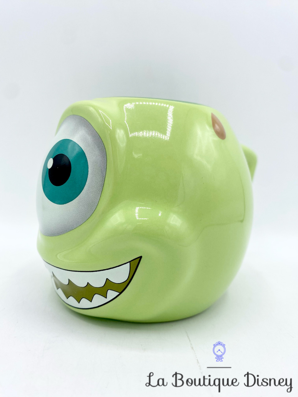 Tasse Bob Razowski Monstres et Cie Disneyland Paris mug Disney monstre vert  œil relief 3D