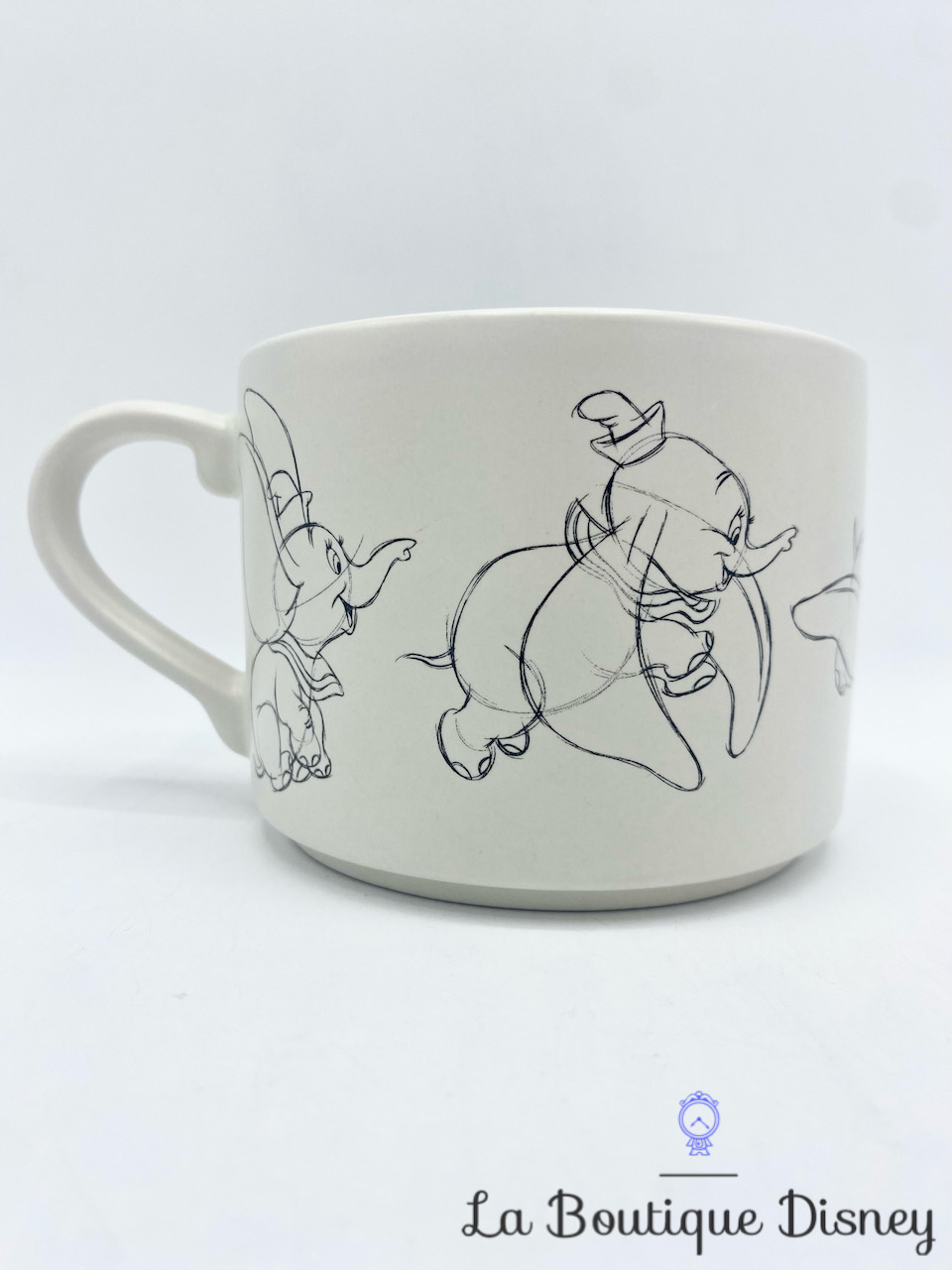 Tasse Dumbo croquis Disney Store mug dessin esquisse gris