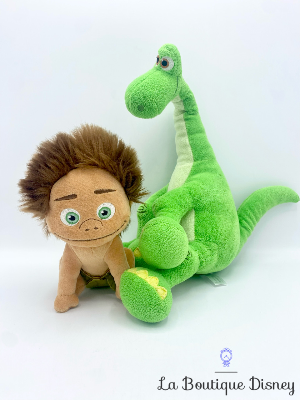 Peluches Spot et Arlo Le voyage d\'Arlo Disney Pixar Nicotoy enfant dinosaure vert