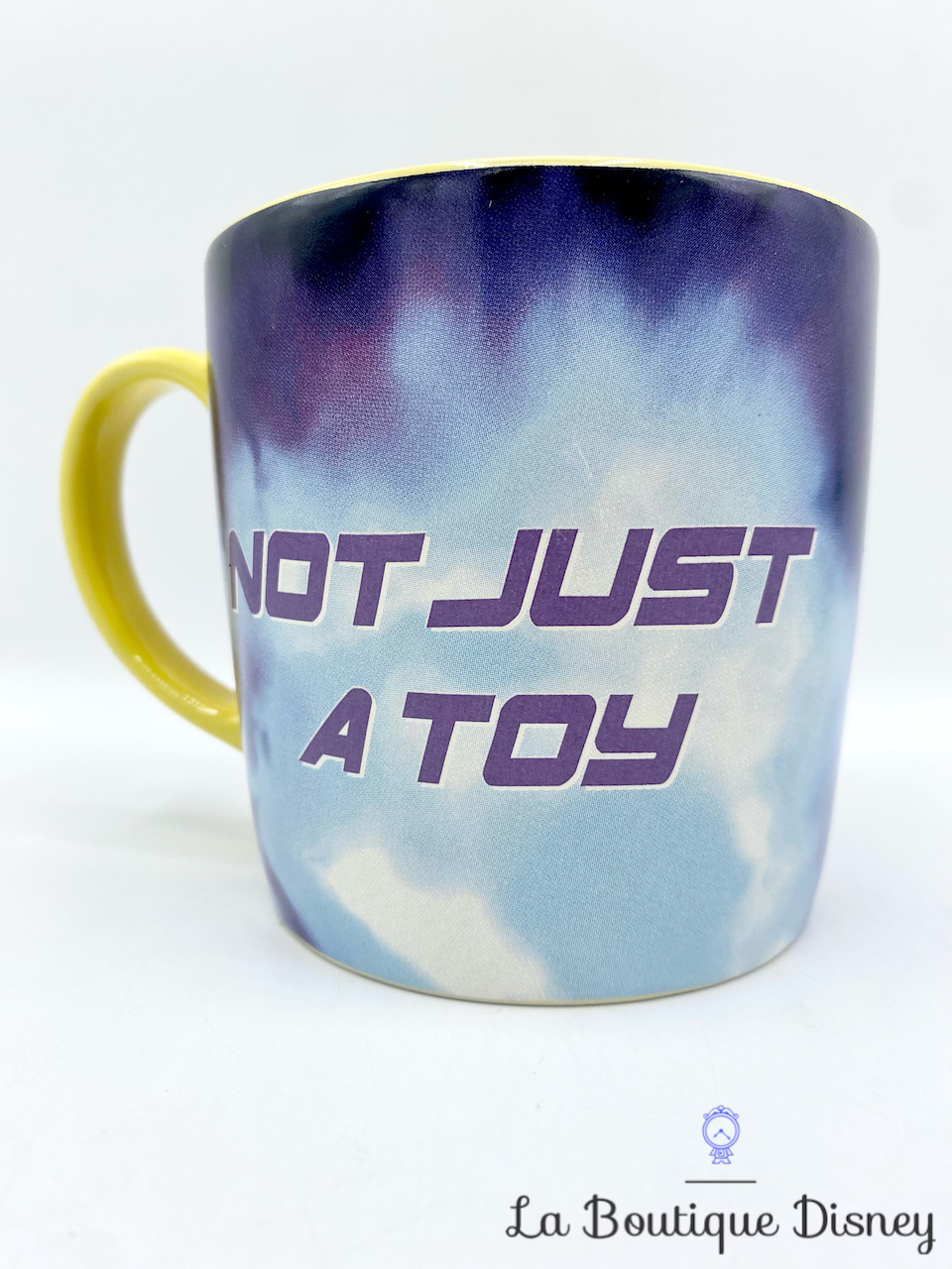 tasse-buzz-éclair-not-just-a-toy-disney-store-mug-toy-story-jaune-1