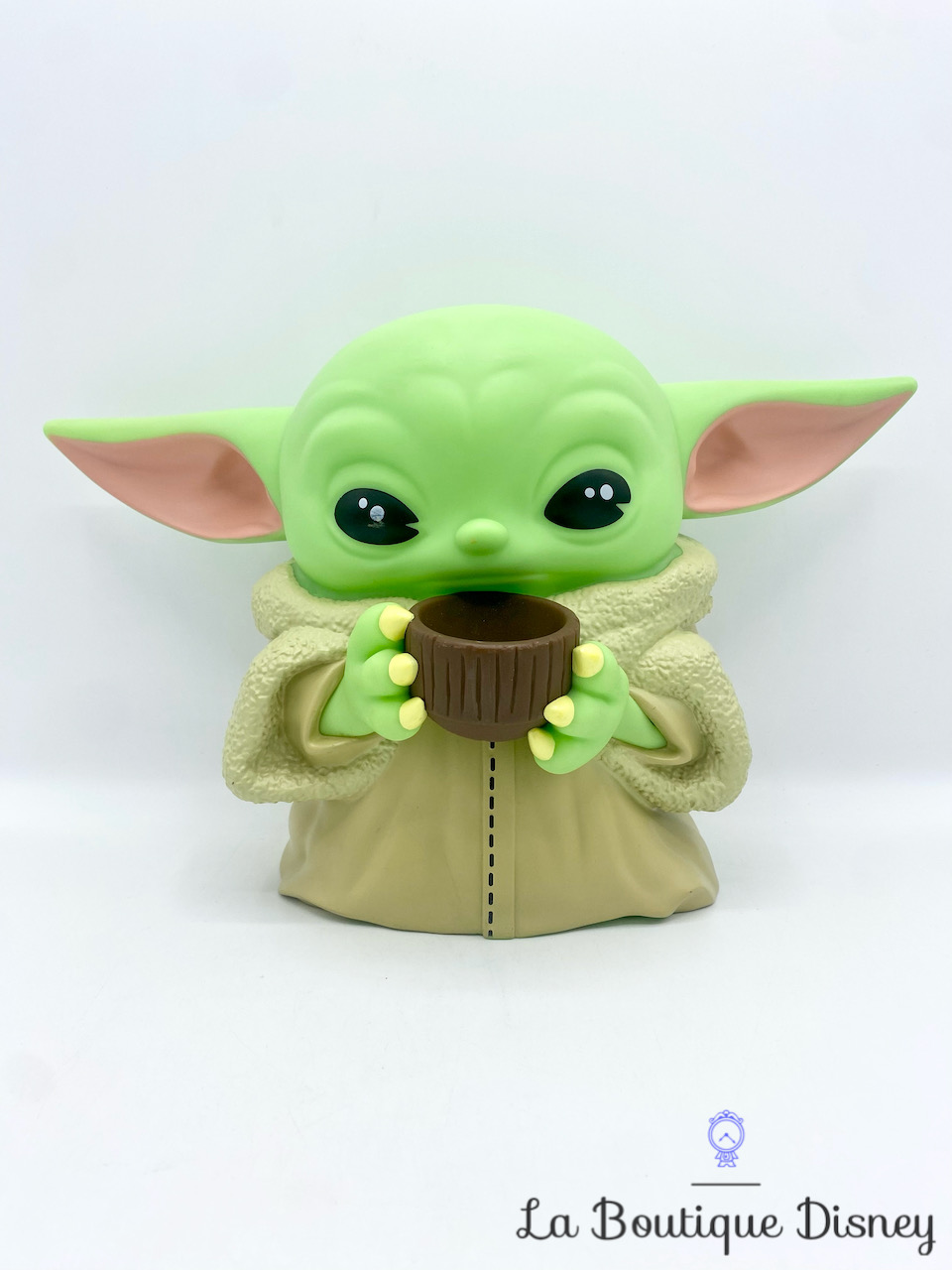Tirelire Grogu The Mandalorian Star Wars Disneyland Paris Disney plastique The Child bébé Yoda vert 22 cm