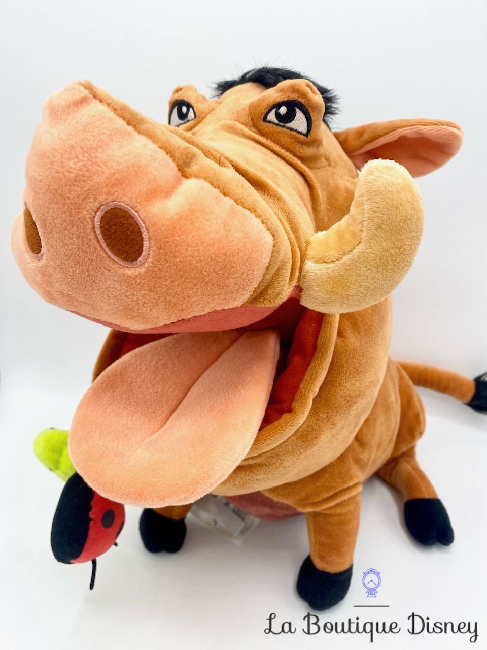 peluche-pumbaa-insectes-disney-store-shopdisney-le-roi-lion-phacochère-marron-coccinelle-6