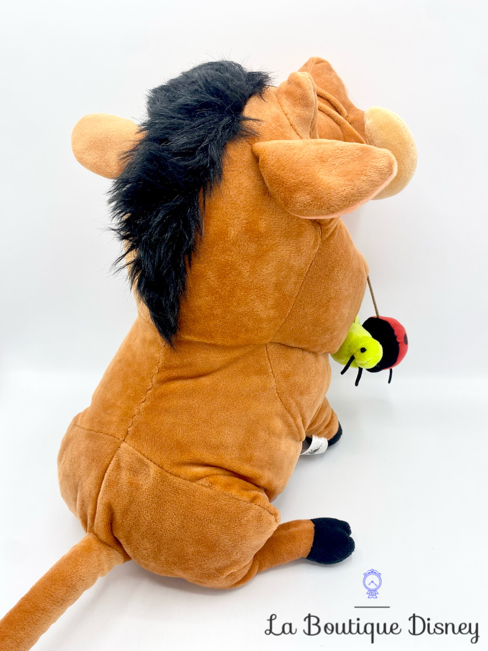 peluche-pumbaa-insectes-disney-store-shopdisney-le-roi-lion-phacochère-marron-coccinelle-4