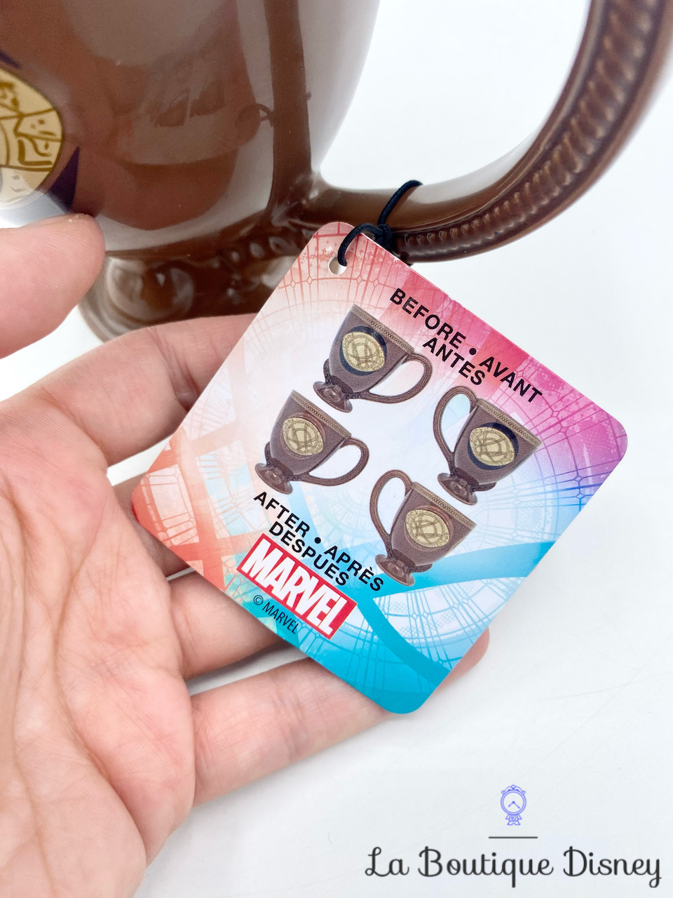 tasse-docteur-strange-multiverse-of-madness-marvel-studios-disney-parks-mug-disney-marron-oeil-8