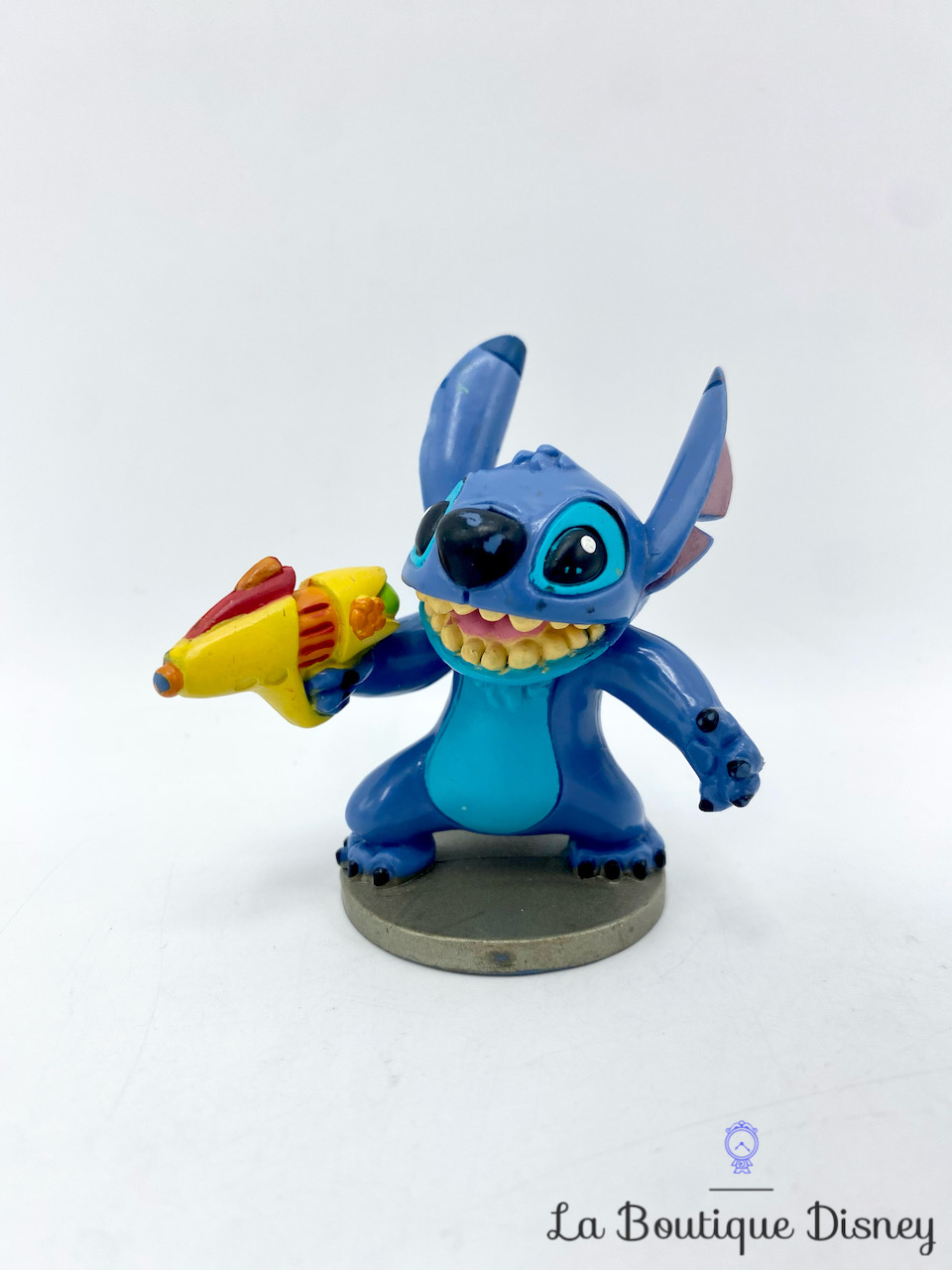 Figurine Stitch Disney Store Lilo et Stitch Action Étrangère Playset monstre bleu pistolet 6 cm