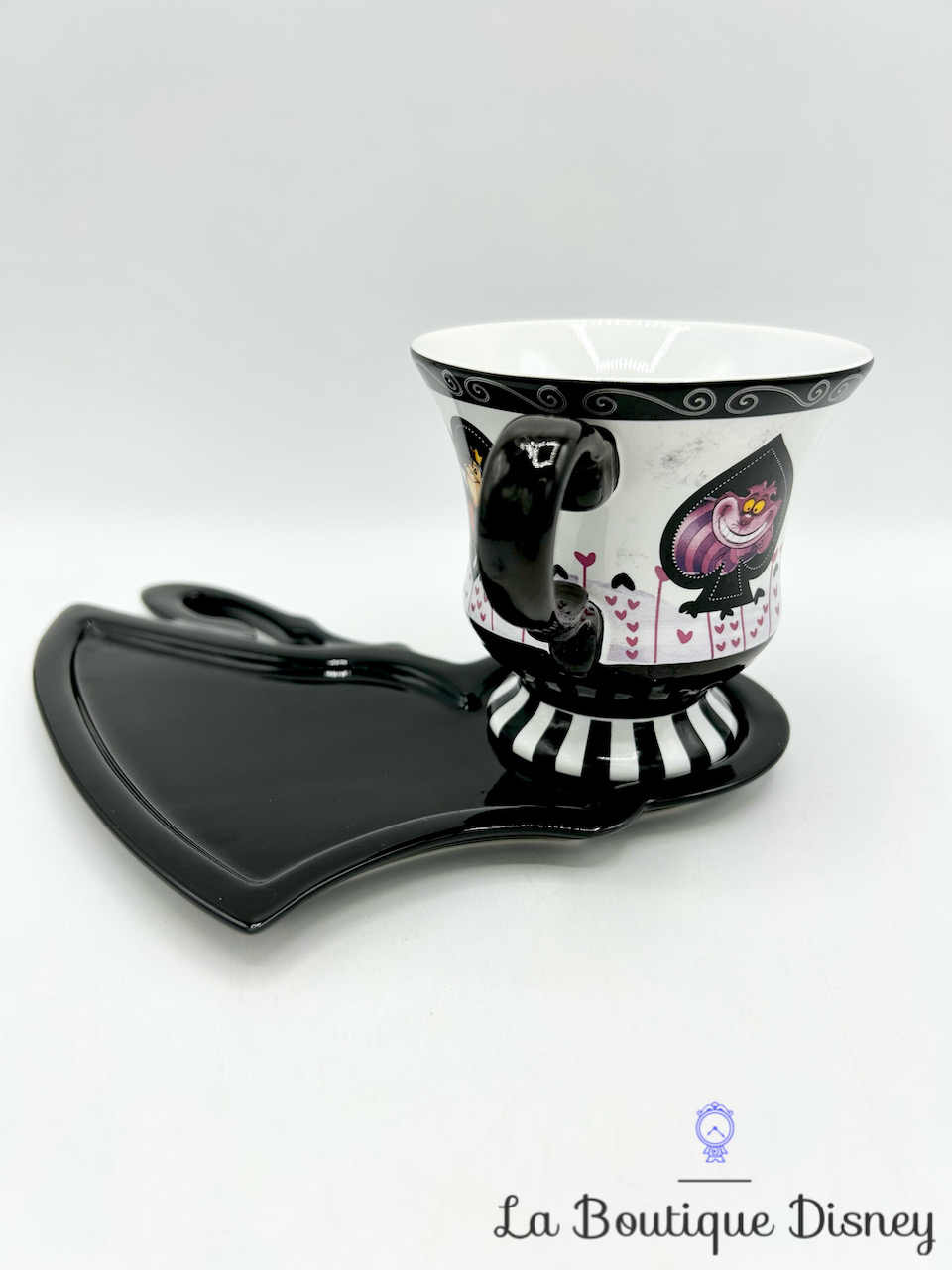 tasse-alice-au-pays-des-merveilles-soucoupe-thé-disneyland-paris-mug-disney-noir-blanc-cartes-3