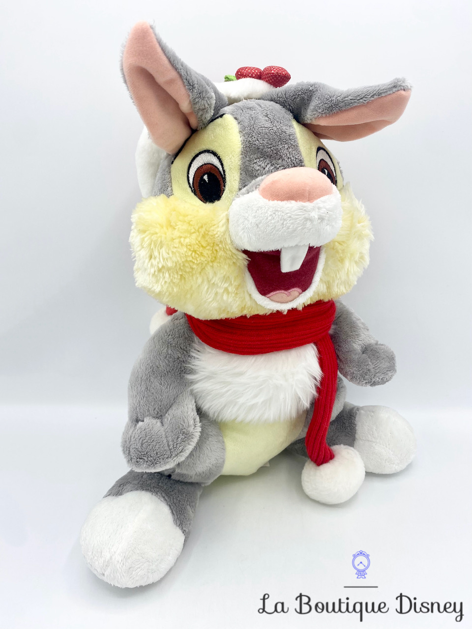 Peluche Panpan Noël Disneyland Disney Bambi lapin gris bonnet écharpe 34 cm