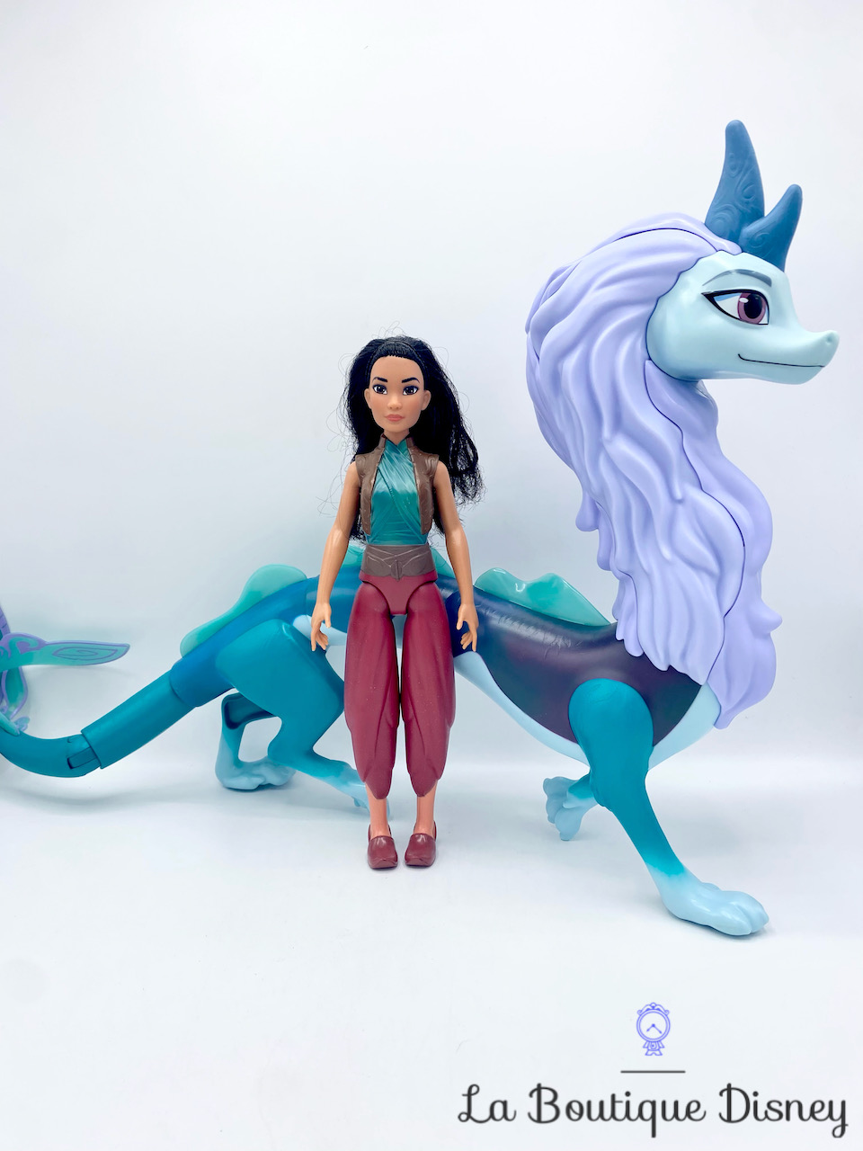 Jouet Poupée Raya Sisu Disney Hasbro 2021 figurine dragon eau multicolore 60 cm