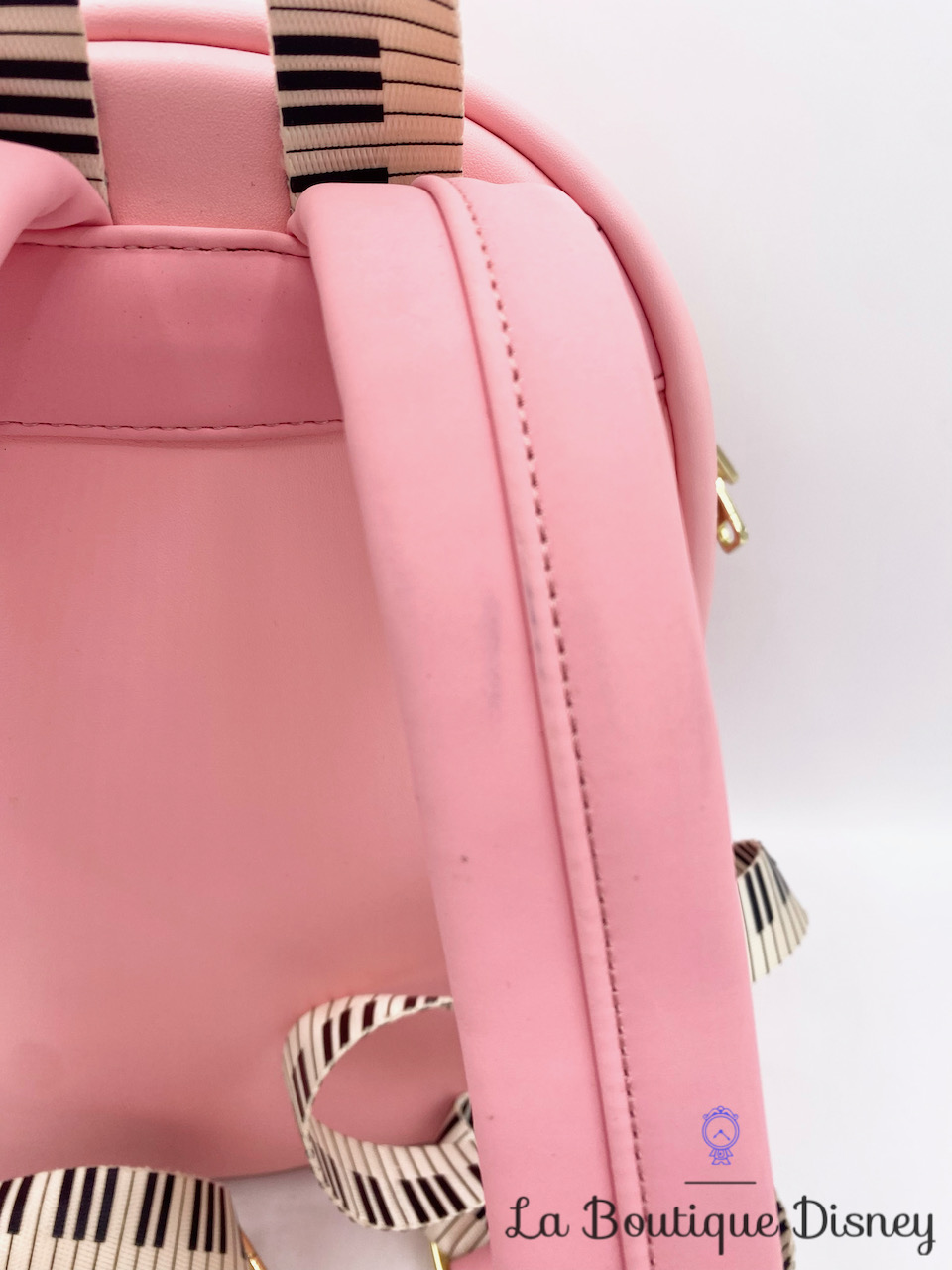 sac-a-dos-loungefly-les-aristochats-disney-piano-kitties-rose-5