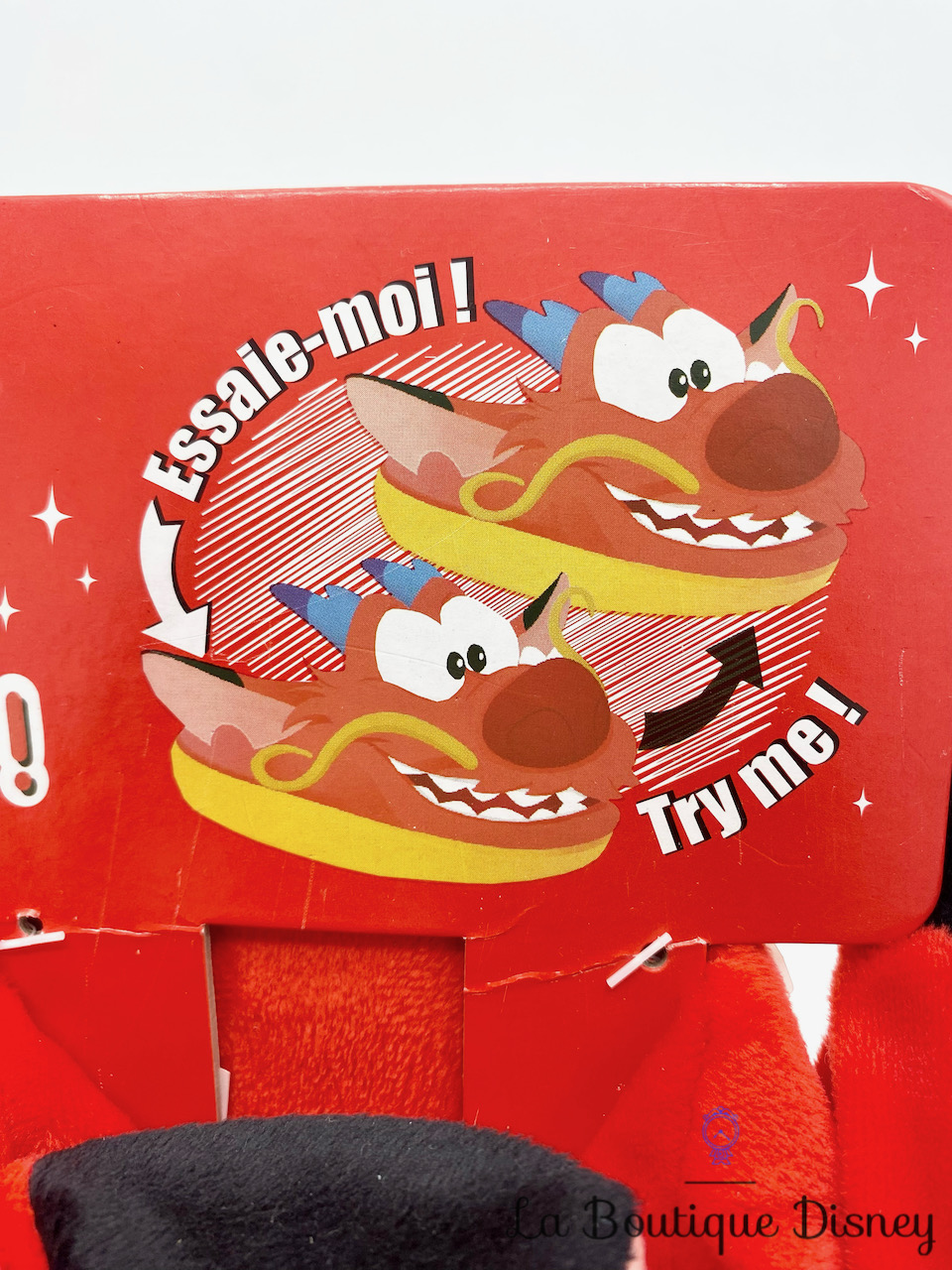 chaussons-mushu-dragon-rouge-mulan-disneyland-paris-disney-animé-bouche-5