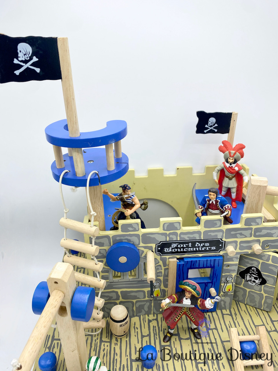 jouet-playset-figurines-pirates-fort-des-boucaniers-jouet-bois-ensemble-jeu-5