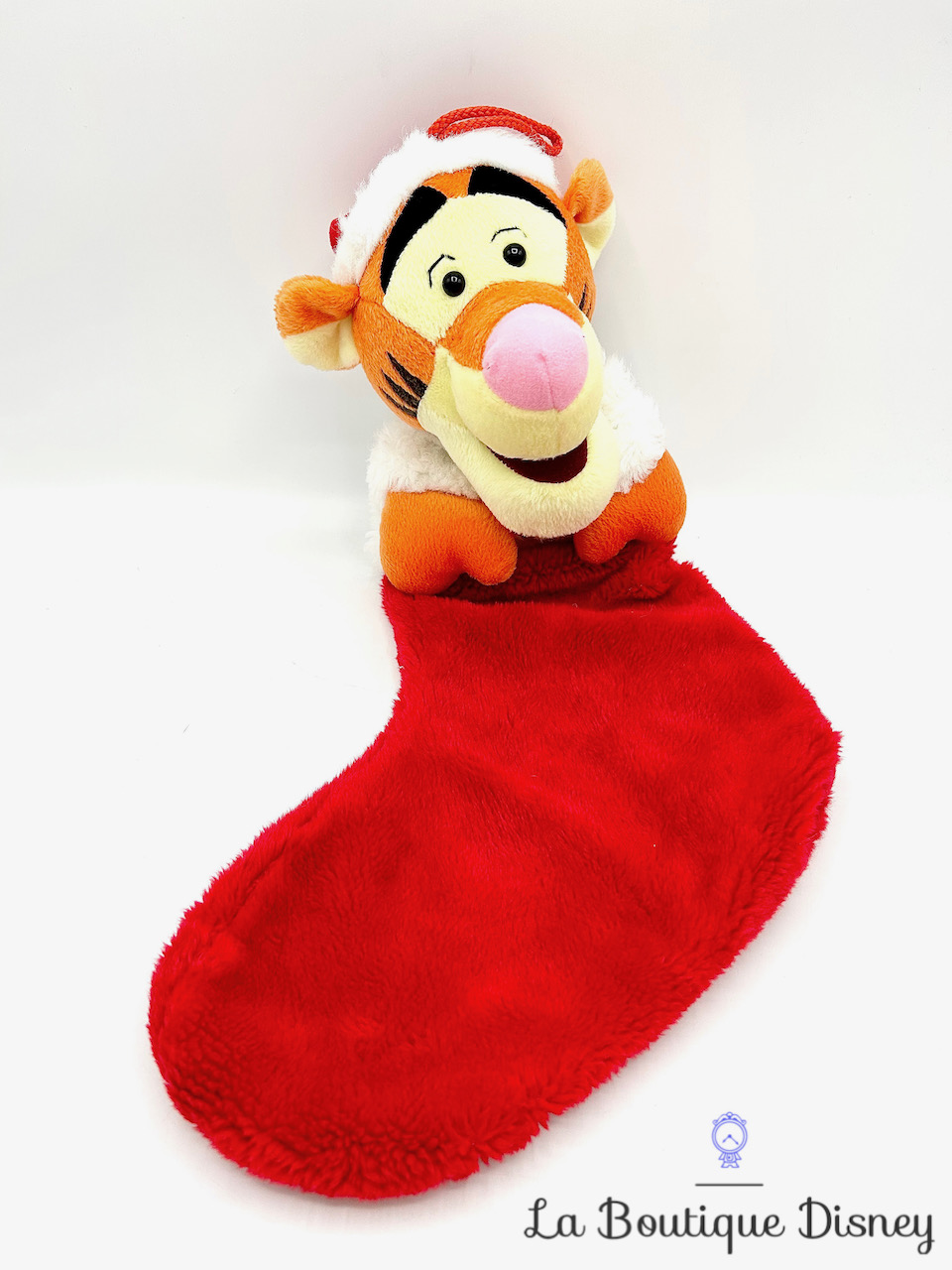 Chaussette de Noël Tigrou Disney Winnie l\'ourson peluche botte rouge 53 cm