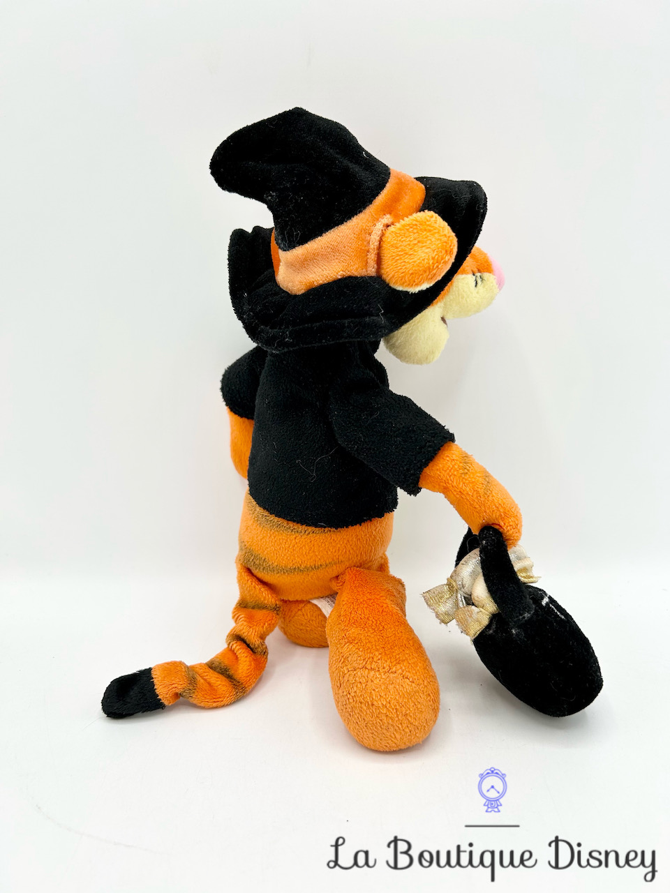 peluche-tigrou-trick-or-treat-halloween-disneyland-paris-disney-winnie-ourson-collection-citrouille-1
