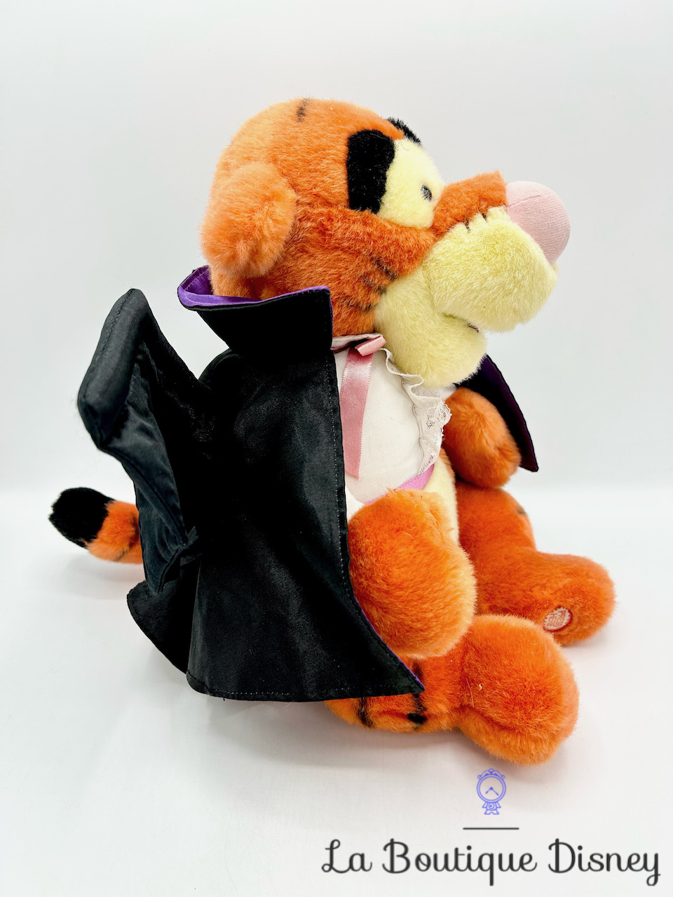 peluche-musicale-tigrou-vampire-halloween-disneyland-paris-disney-2002-winnie-ourson-automate-6