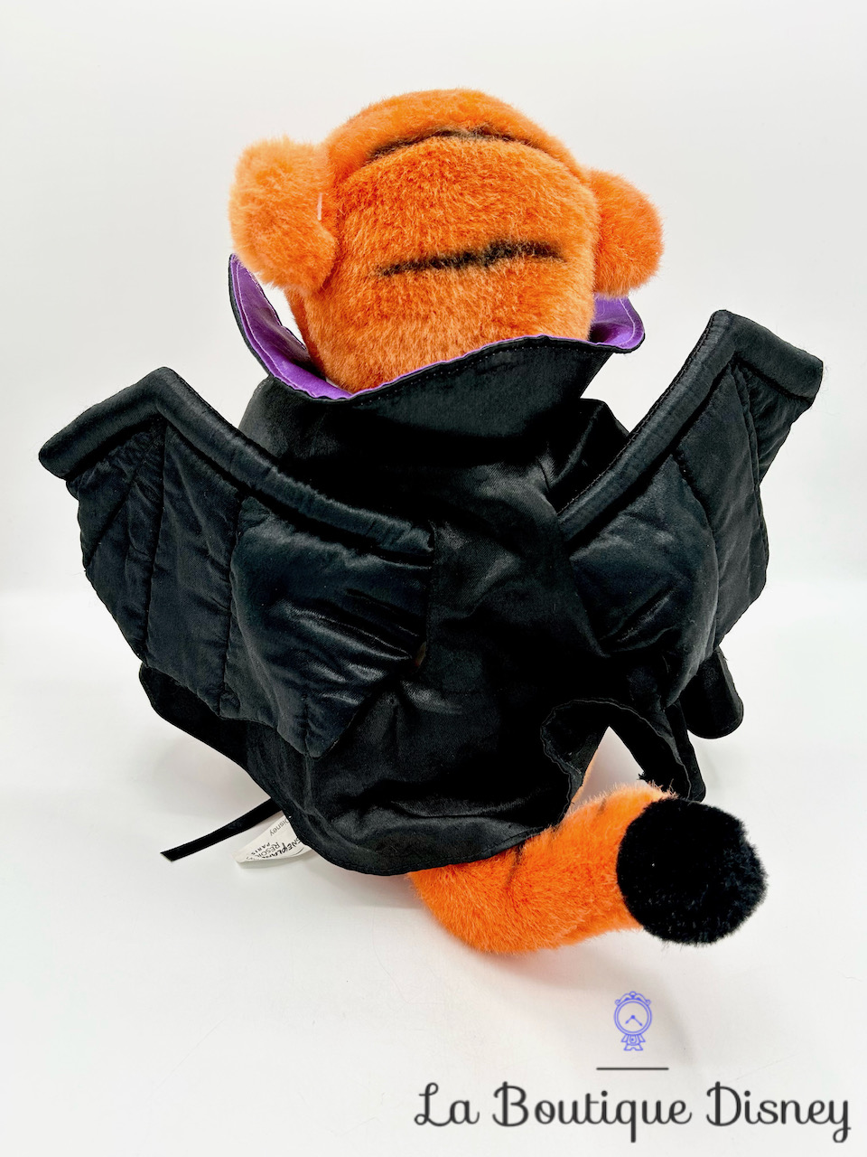 peluche-musicale-tigrou-vampire-halloween-disneyland-paris-disney-2002-winnie-ourson-automate-7