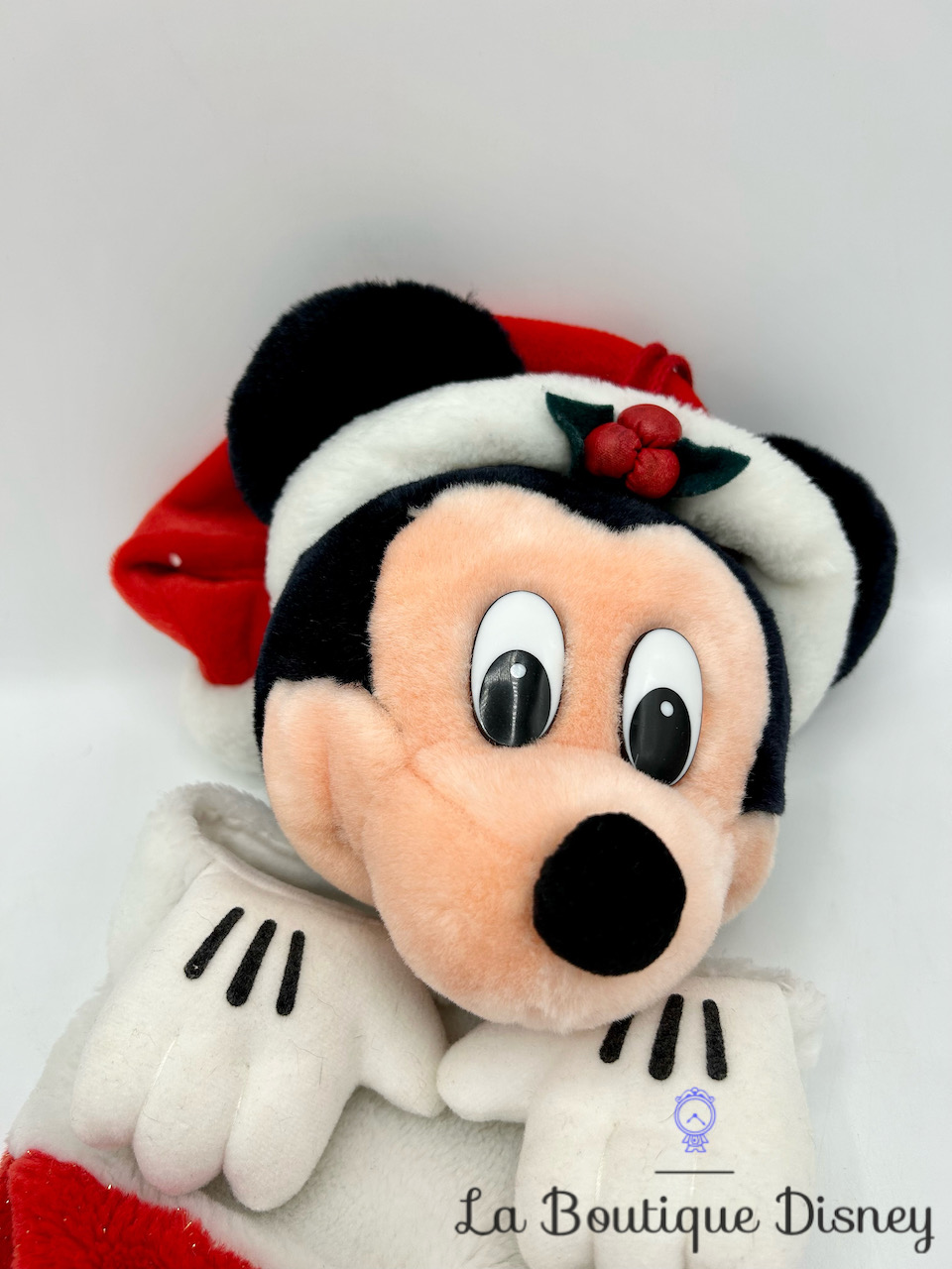 chaussette-noel-mickey-mouse-disneyland-paris-disney-décoration-chaussuette-rouge-3