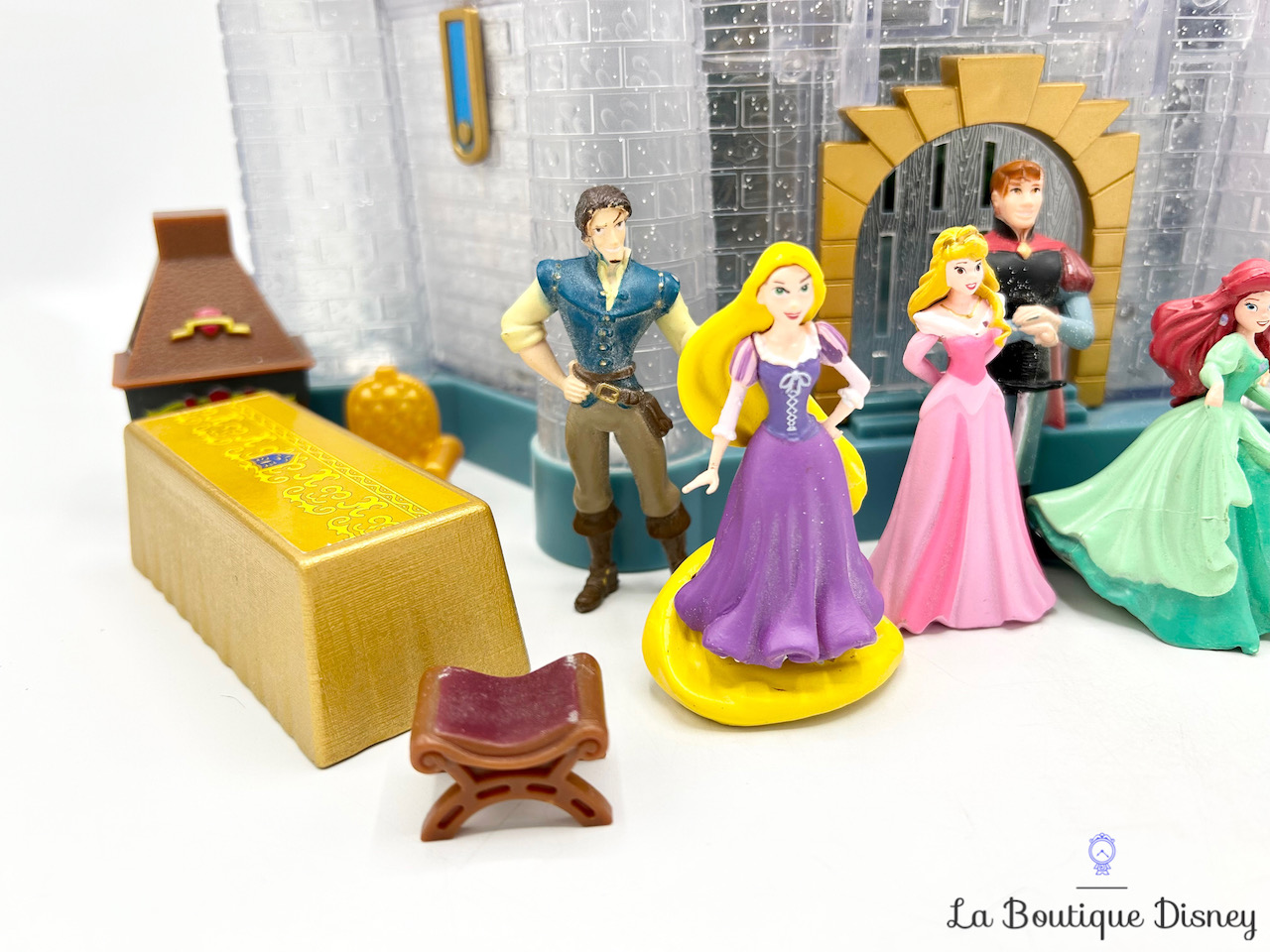 jouet-chateau-princesses-disneyland-paris-2021-disney-lumineux-sonore-figurines-2