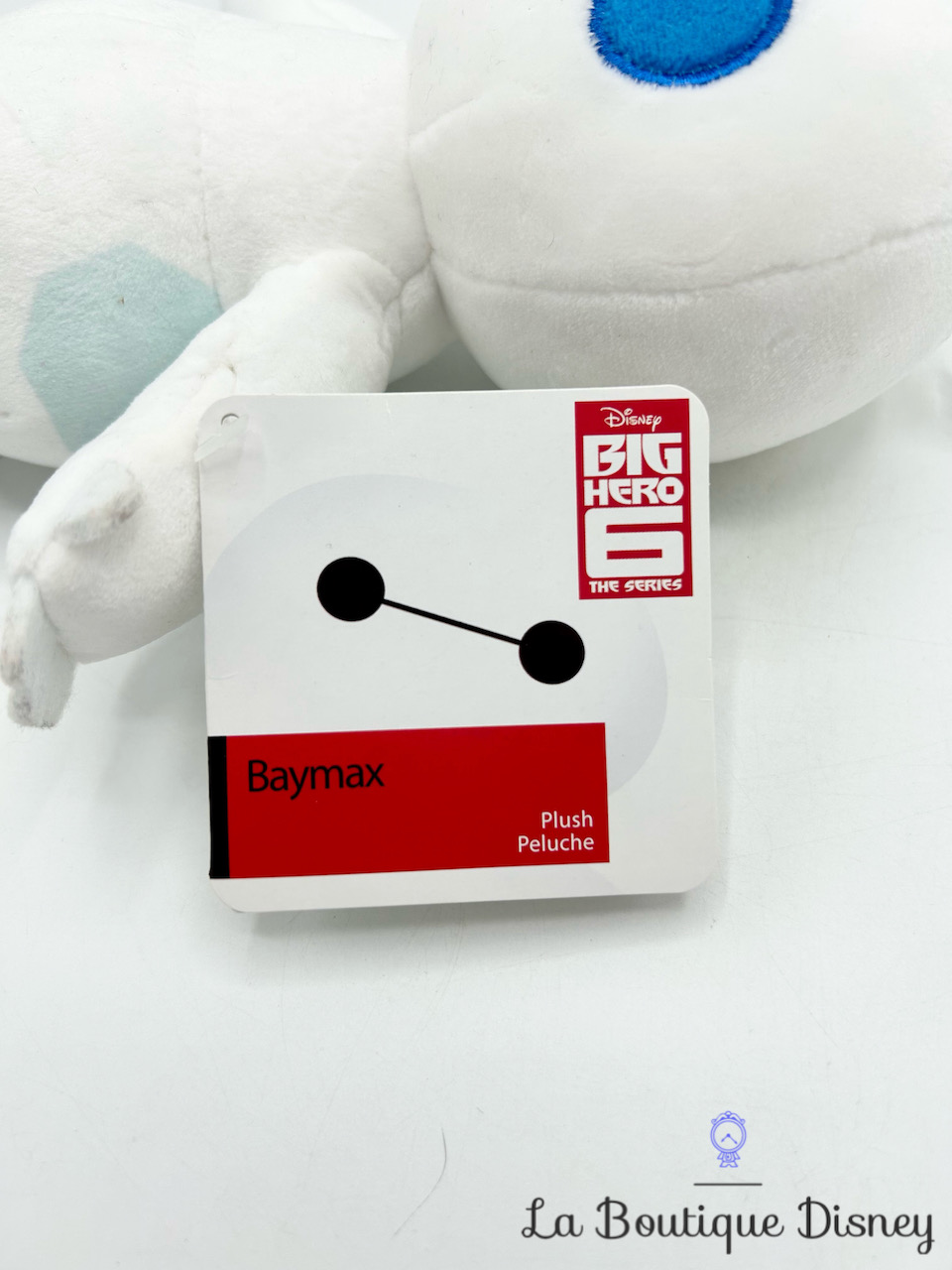peluche-baymax-bébé-les-nouveaux-héros-disney-store-robot-blanc-7