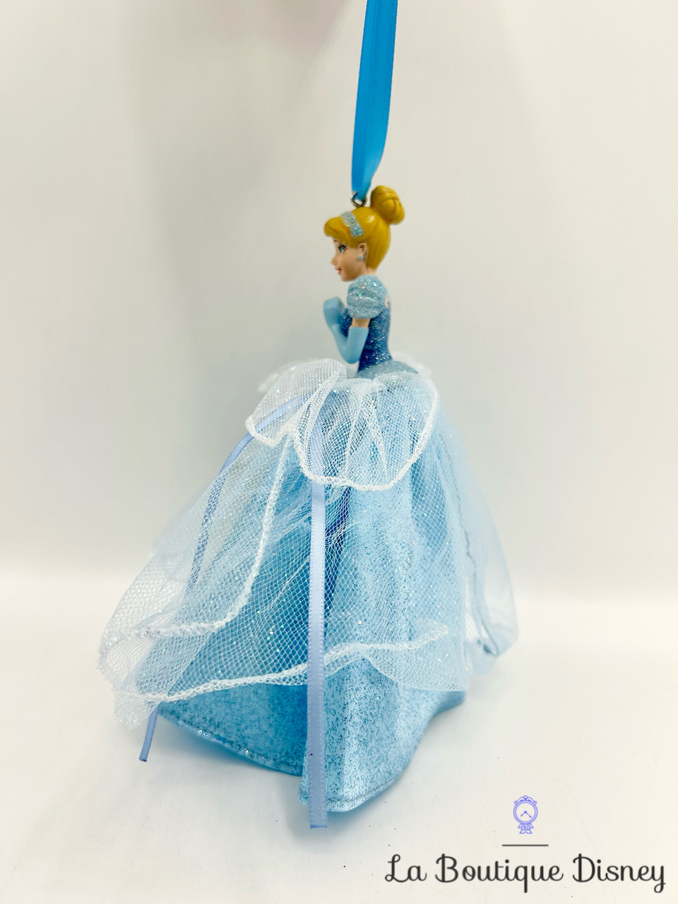 ornement-noel-princesse-cendrillon-robe-tissu-paillettes-disney-parks-disneyland-boule-suspension-sapin-4