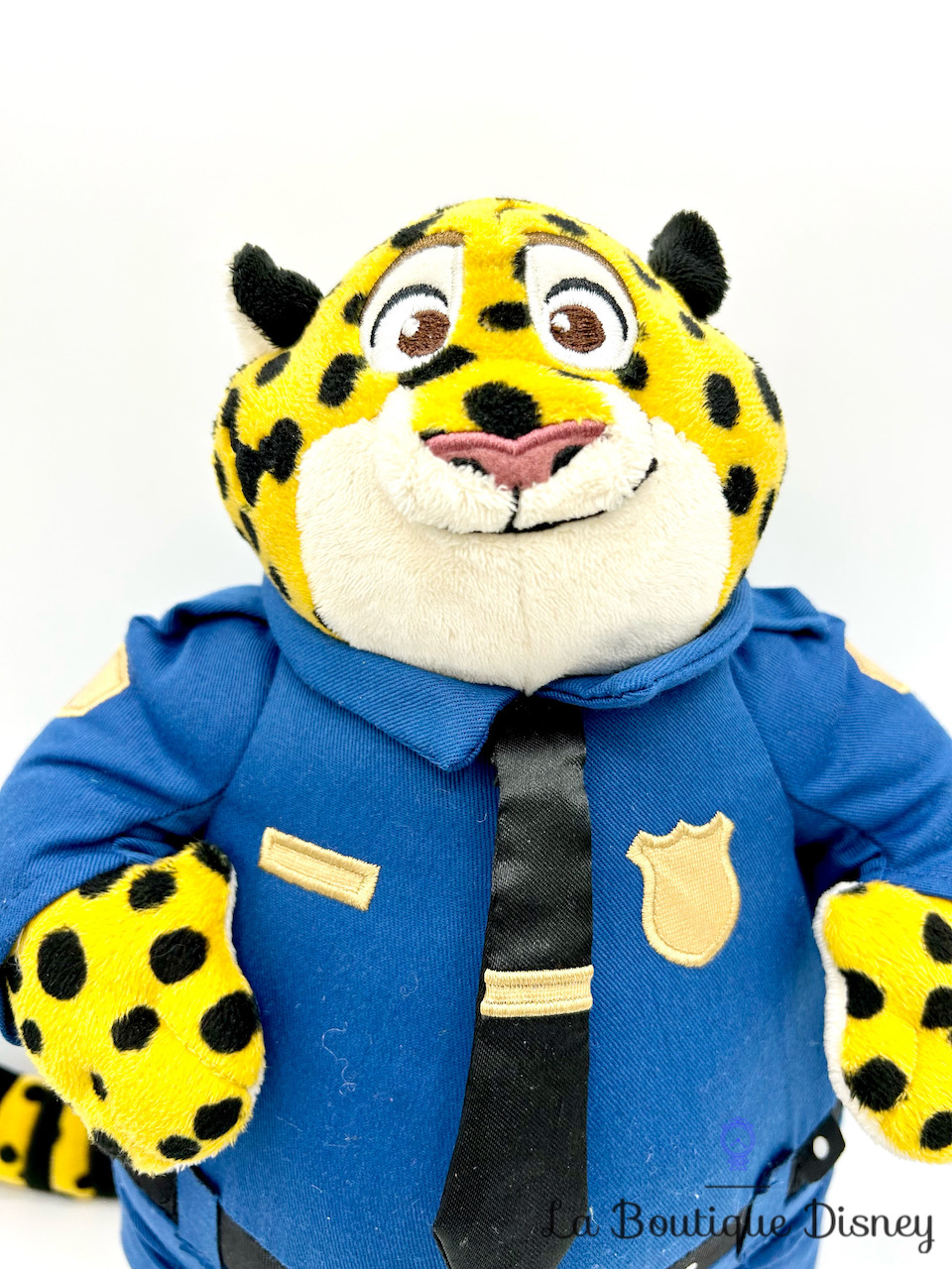 peluche-benjamin-clawhauser-tigre-policier-zootopie-disney-parks-2015-disneyland-2
