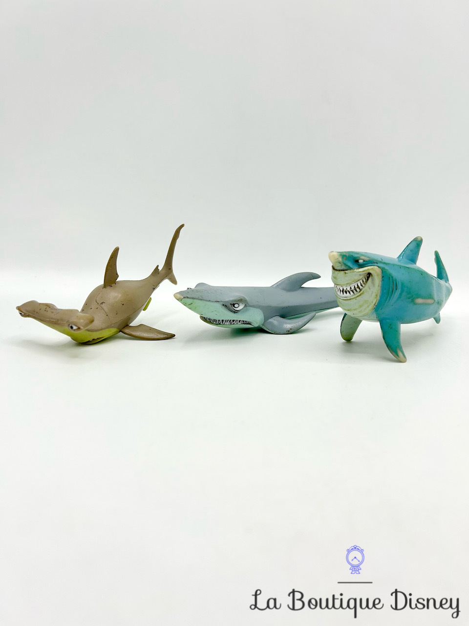 Figurines Requins Bruce Chumy L\'Enclume Disney Le Monde de Némo 15 cm