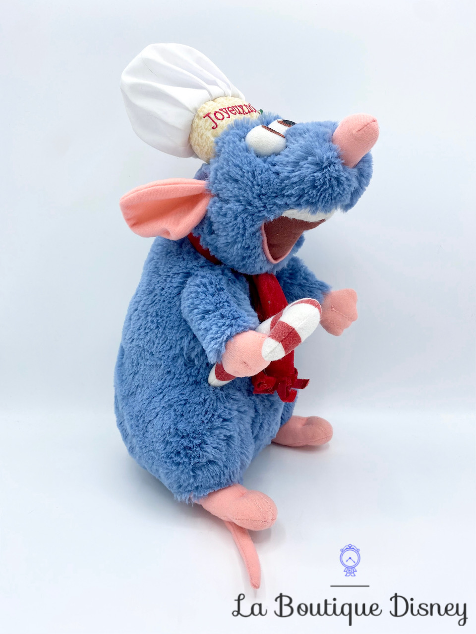 Avis et commentaires de Peluche Rémy Ratatouille Joyeux Noël Disneyland  Paris Disney rat bleu cuisinier toque sucre orge - Peluches/Peluches  Disneyland - La Boutique Disney