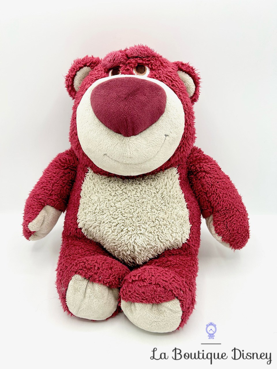 Peluche Lotso Toy Story Disney Store ours rose fraise 35 cm - Peluches/ Peluches Disney Store - La Boutique Disney