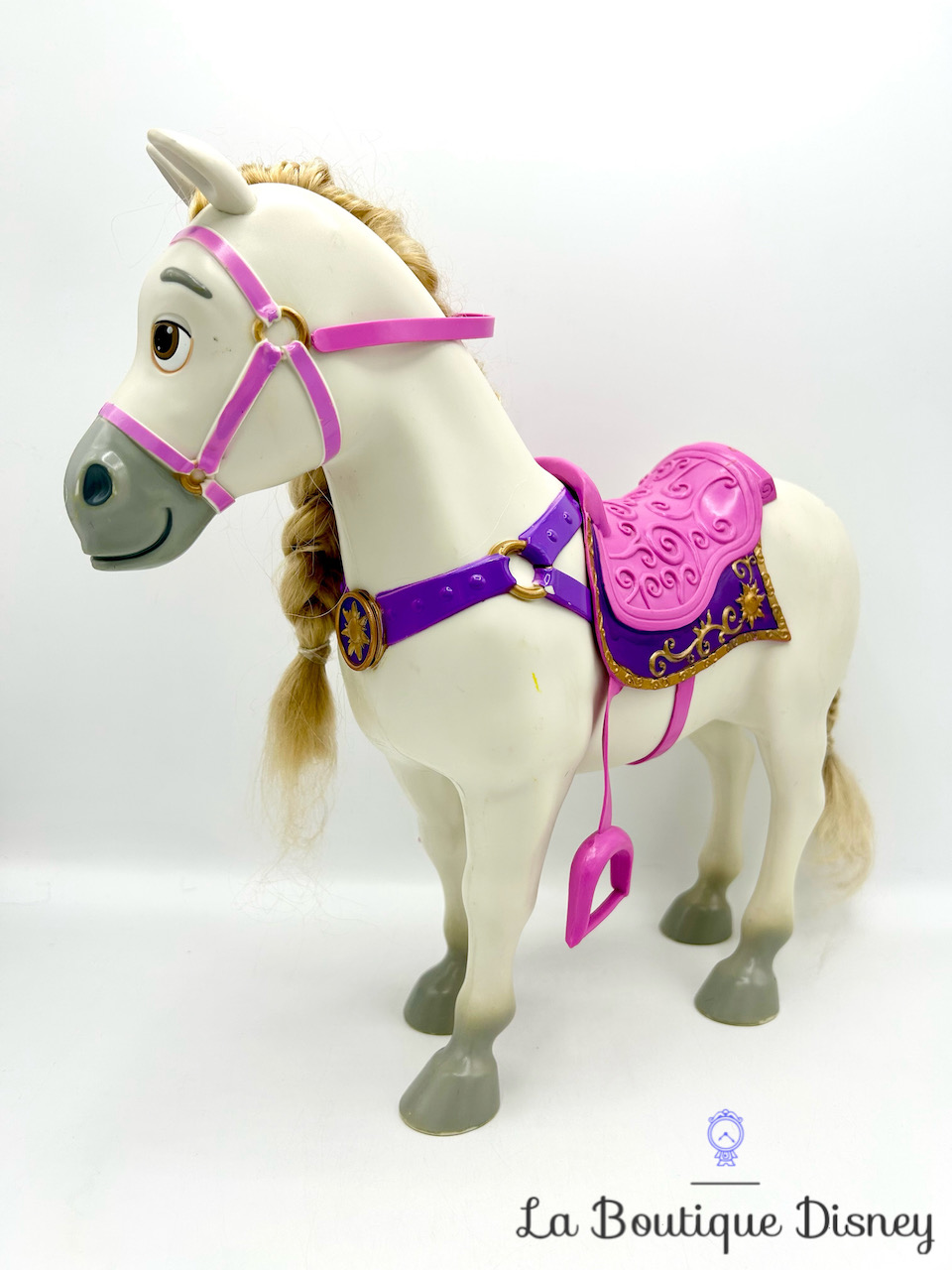 jouet-cheval-maximus-poupée-raiponce-disney-rose-violet-2