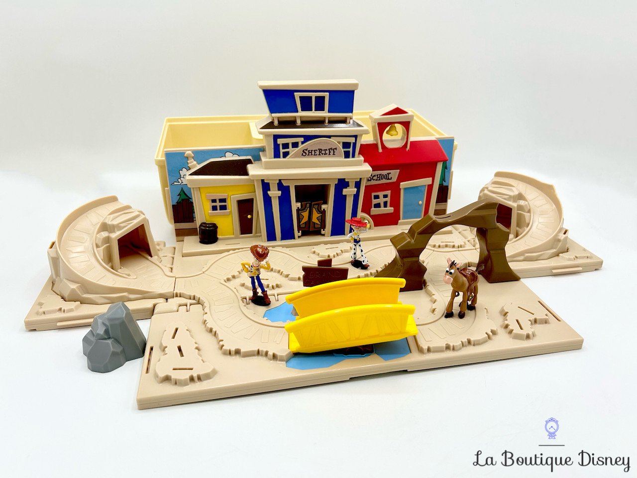 figurines-coffre-jouets-woody-maison-sherif-playset-boite-disneyland-2019-disney-western-pliable-5