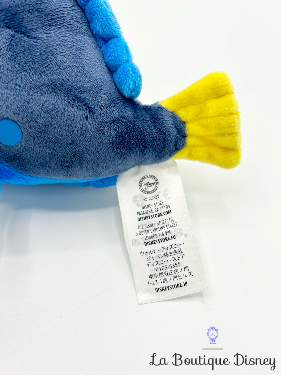 peluche-dory-bébé-disney-store-le-monde-de-némo-poisson-bleu-jaune-6
