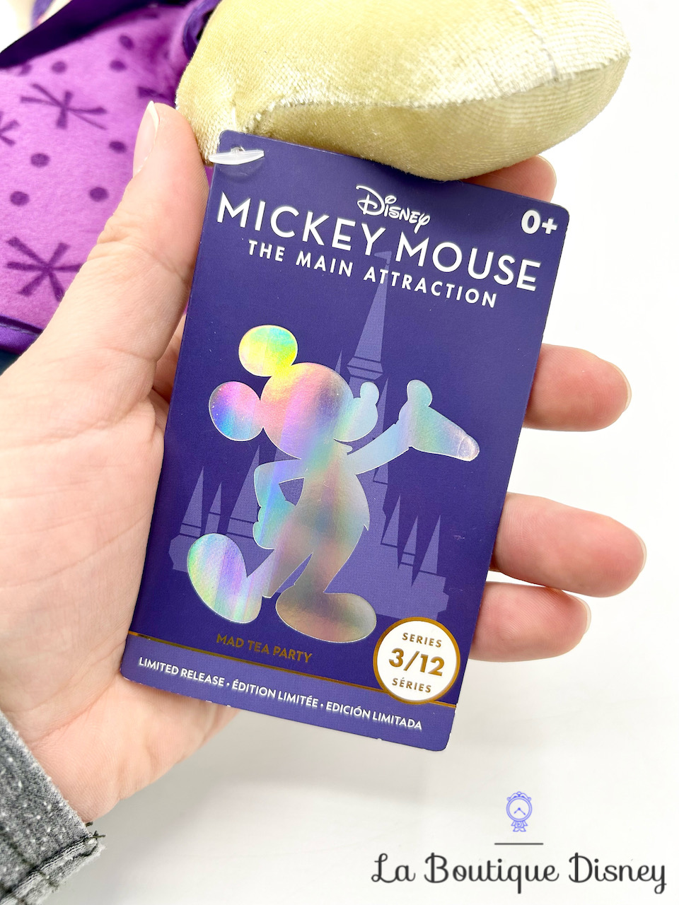 peluche-mickey-mouse-main-attraction-3-12-mad-tea-party-alice-disney-store-édition-limitée-6