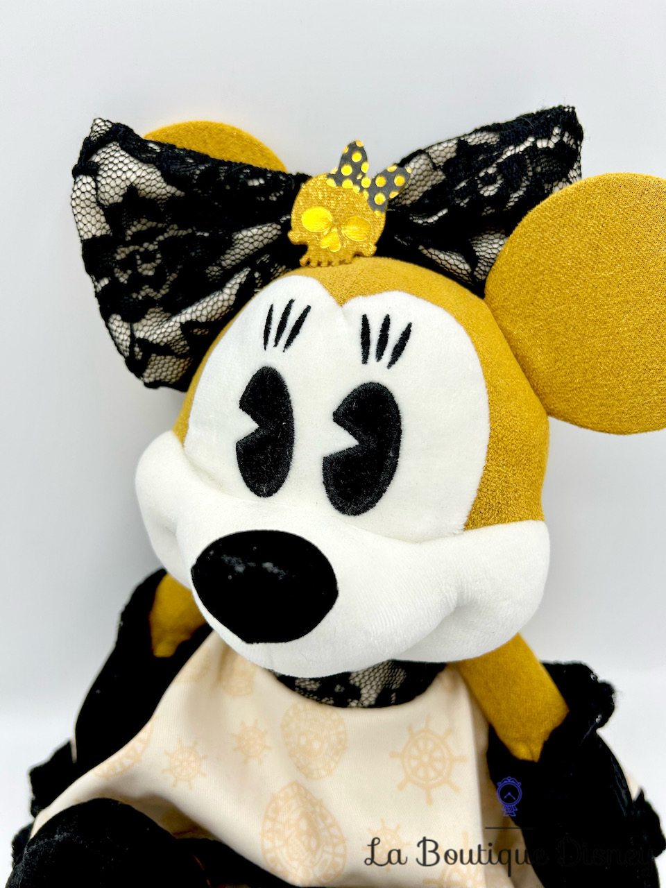 peluche-minnie-mouse-main-attraction-2-12-pirates-of-the-caribbean-disney-store-édition-limitée-1