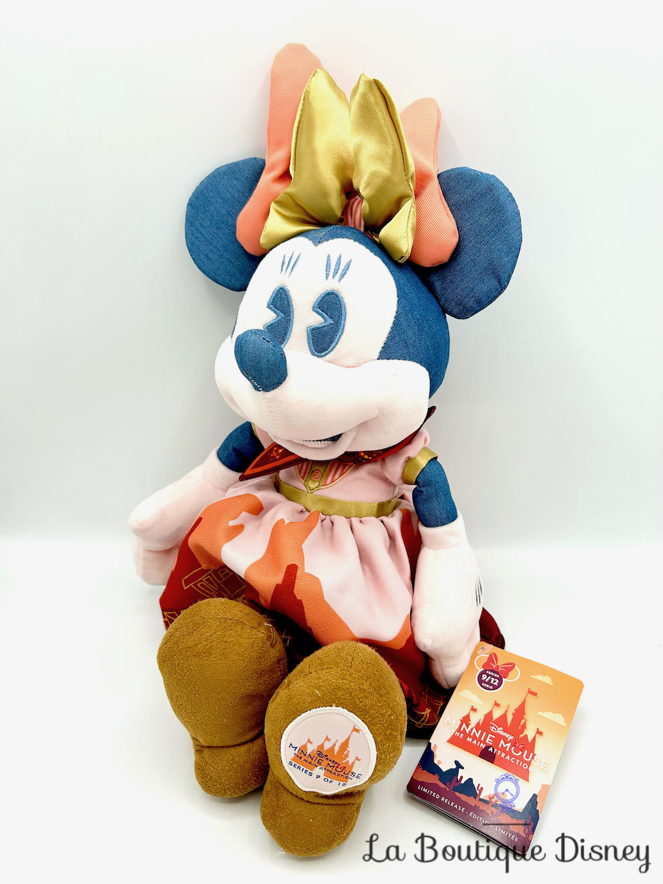 Peluche Minnie Mouse The Main Attraction 9 sur 12 Big Thunder Mountain Railroad Disney Store 2020 Édition limitée 43 cm