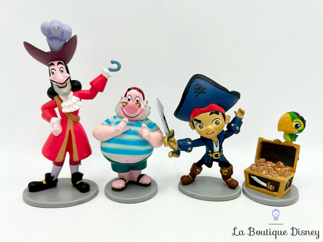 figurines-jake-et-les-pirates-du-pays-imaginaire-playset-disney-store-0