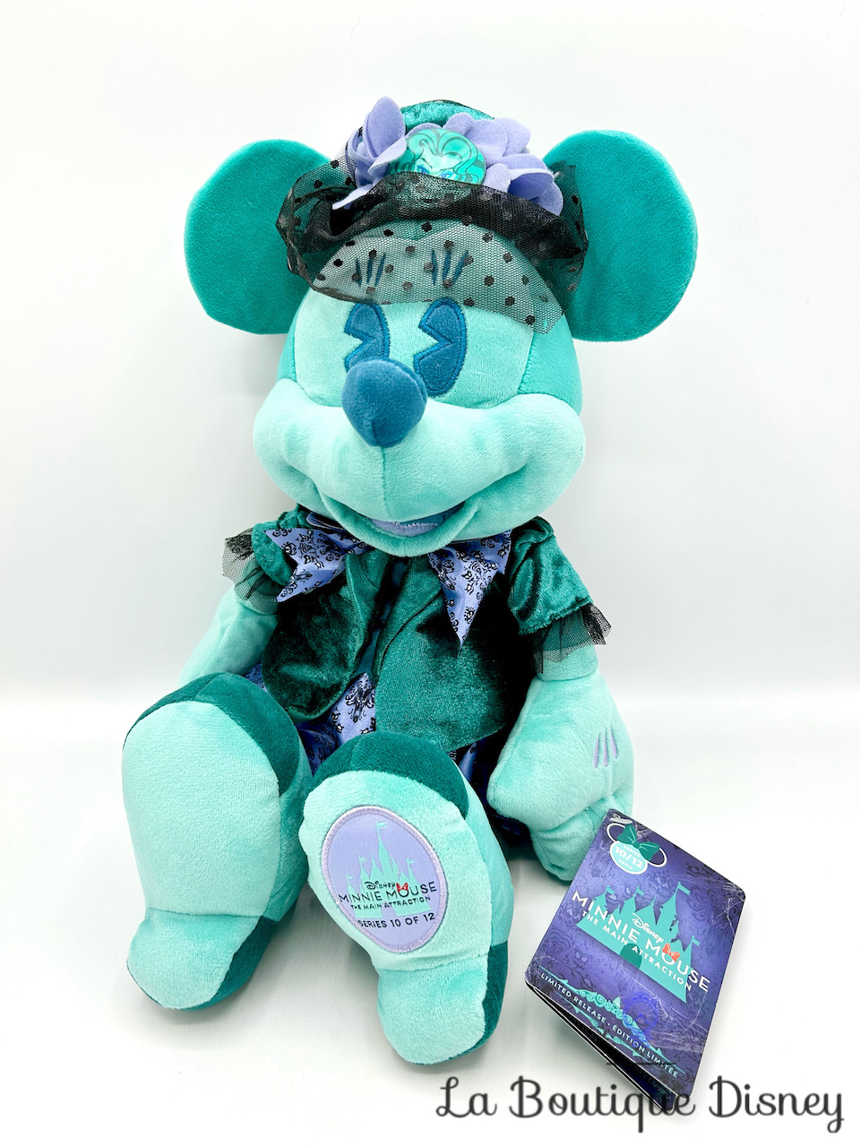 Peluche Minnie Mouse The Main Attraction 10 sur 12 Haunted Mansion Disney Store 2020 Édition limitée 43 cm